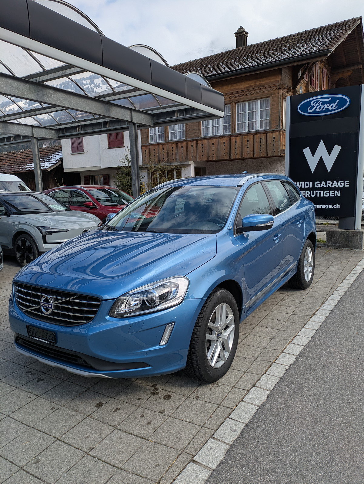 VOLVO XC60 2.4 D4 Summum AWD S/S, Diesel, Second hand / Used, Automatic - 3