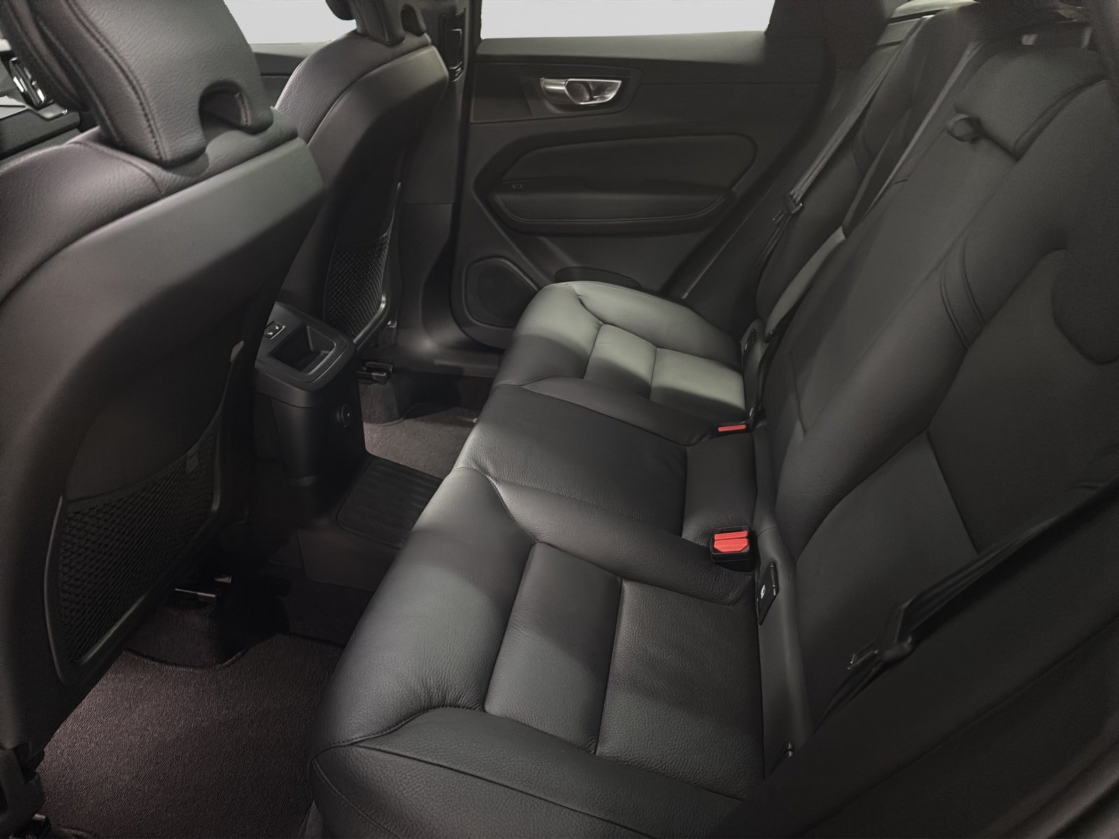 VOLVO XC60 2.0 T8 TE Xcentric eAWD, Plug-in-Hybrid Benzin/Elektro, Occasion / Gebraucht, Automatik - 5