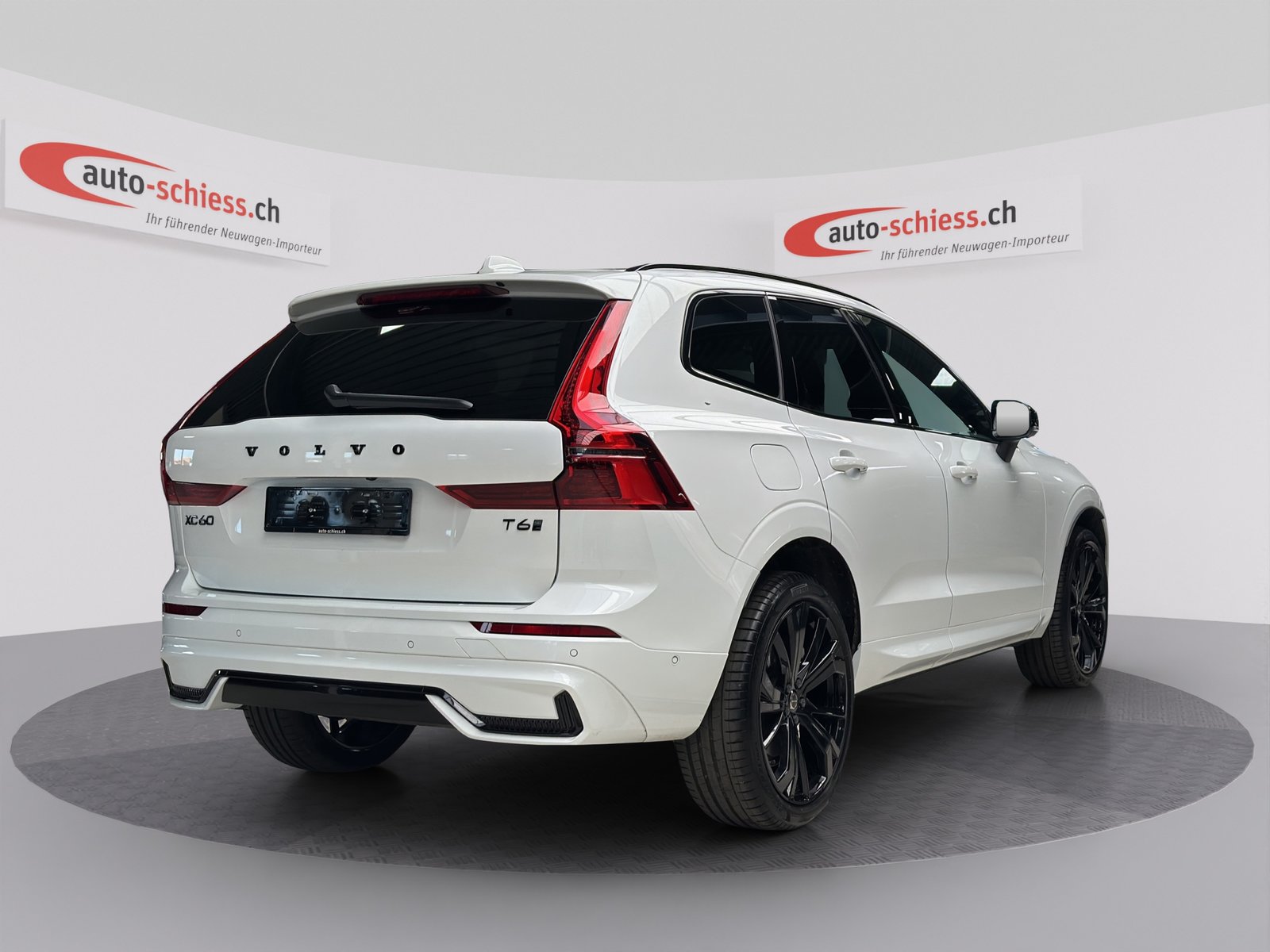 VOLVO XC60 T6 AWD PluginHybrid Black Edition Geartronic, Plug-in-Hybrid Benzina/Elettrica, Occasioni / Usate, Automatico - 5