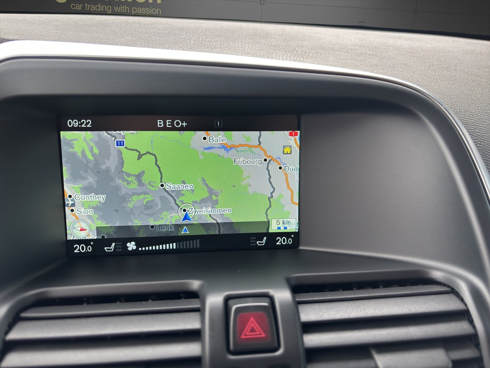 VOLVO XC60 T5 AWD Momentum Geartronic, Benzin, Occasion / Gebraucht, Automatik - 7