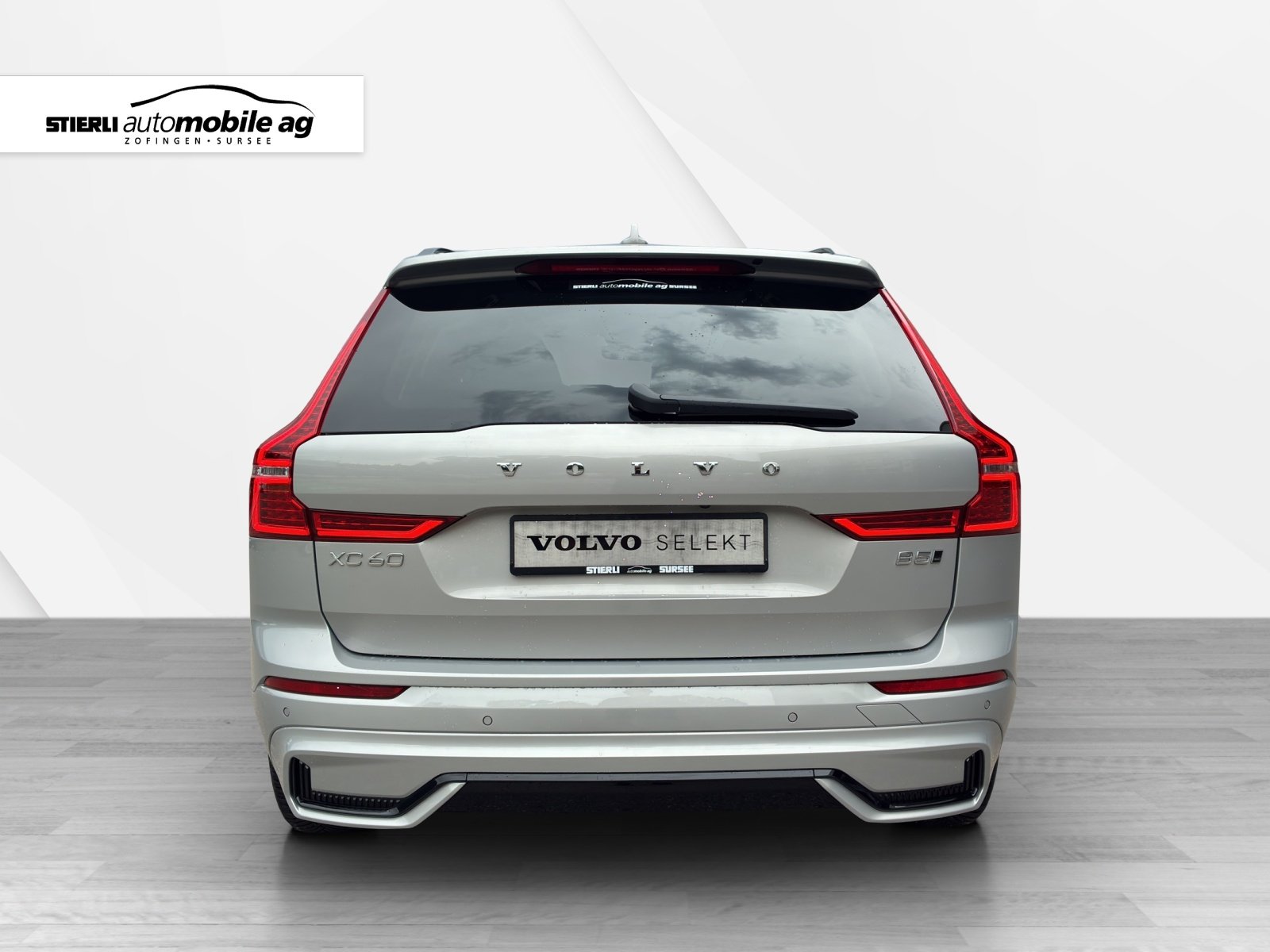 VOLVO XC60 2.0 B5 MH Plus Dark AWD, Mild-Hybrid Benzin/Elektro, Occasion / Gebraucht, Automatik - 6
