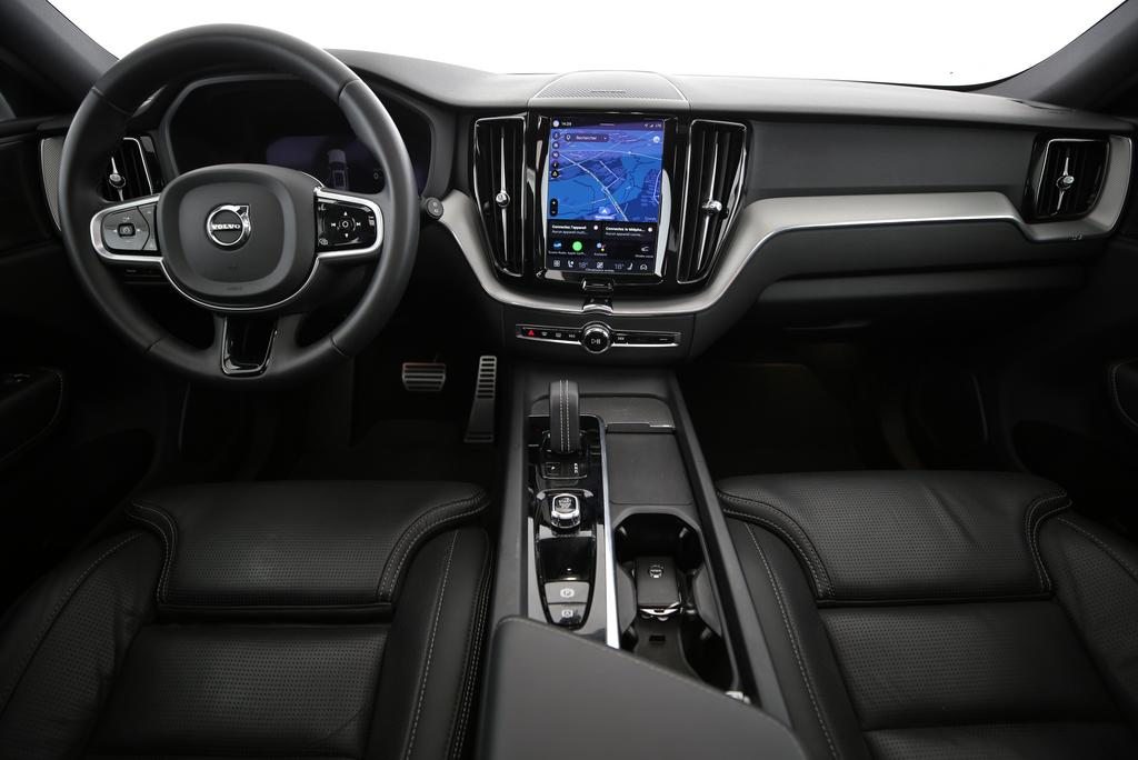 VOLVO XC60 2.0 T6 TE Plus Dark eAWD, Hybride Rechargeable Essence/Électricité, Occasion / Utilisé, Automatique - 6