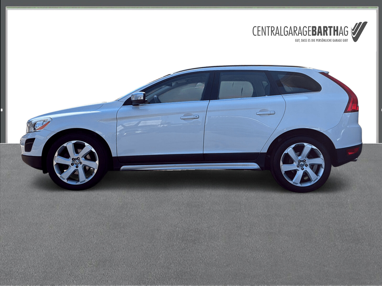 VOLVO XC60 2.4 D4 Momentum AWD, Diesel, Occasion / Gebraucht, Automatik - 4