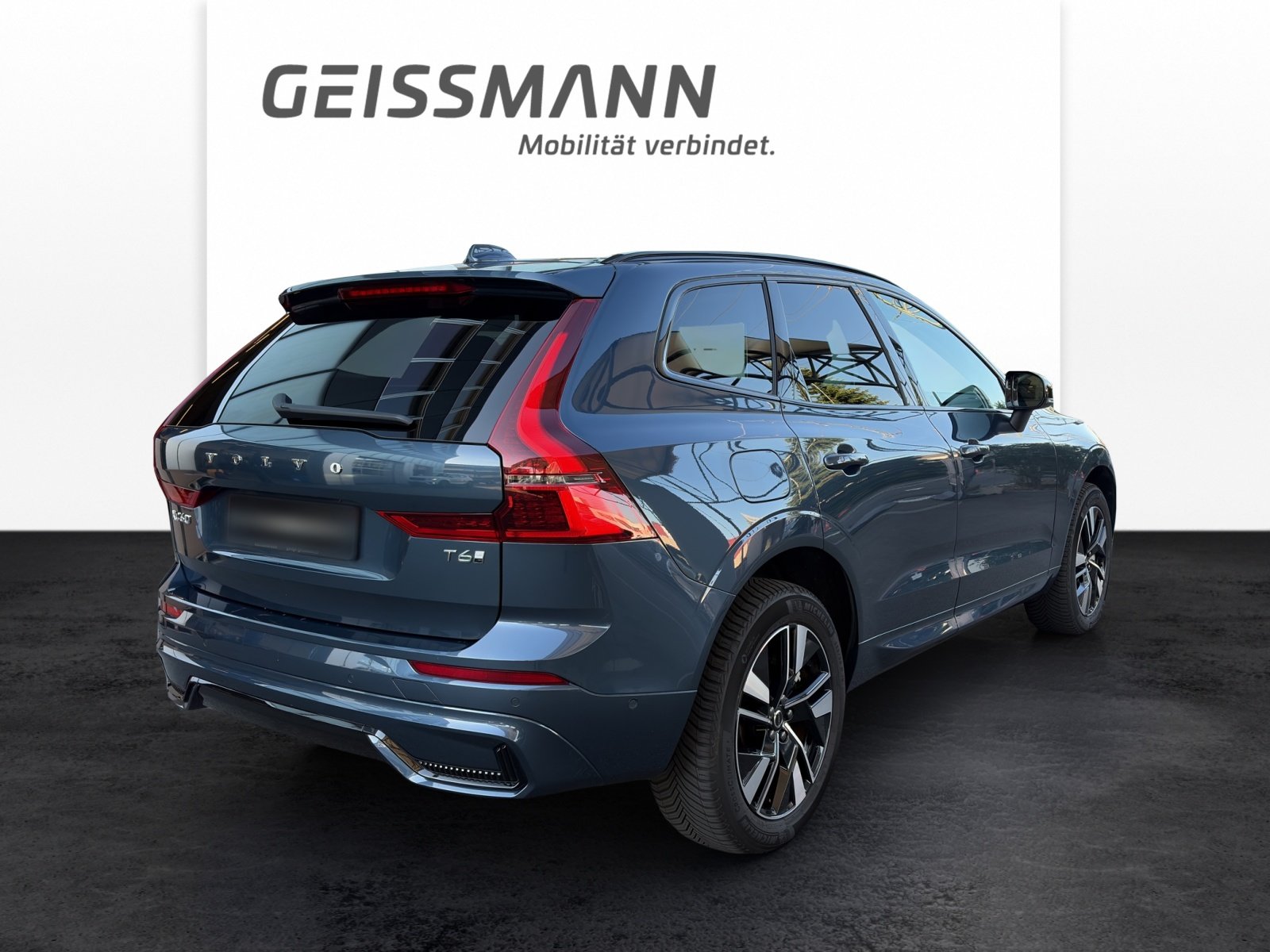 VOLVO XC60 2.0 T6 TE Plus Dark eAWD, Plug-in-Hybrid Benzin/Elektro, Occasion / Gebraucht, Automatik - 6