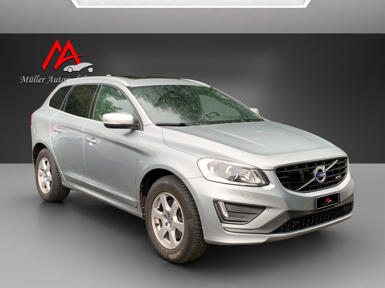VOLVO XC60 D4 AWD Summum R-Design Geartronic, Diesel, Occasion / Gebraucht, Automatik - 3