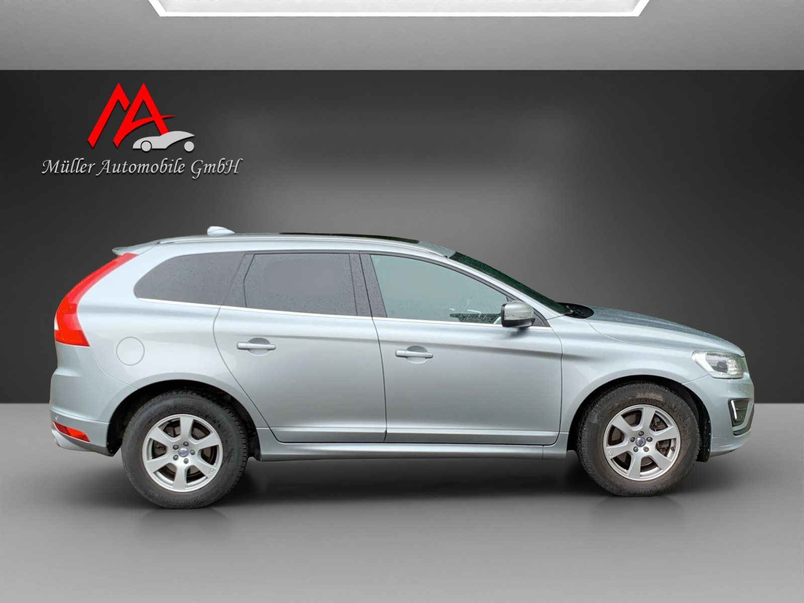 VOLVO XC60 D4 AWD Summum R-Design Geartronic, Diesel, Occasion / Gebraucht, Automatik - 5