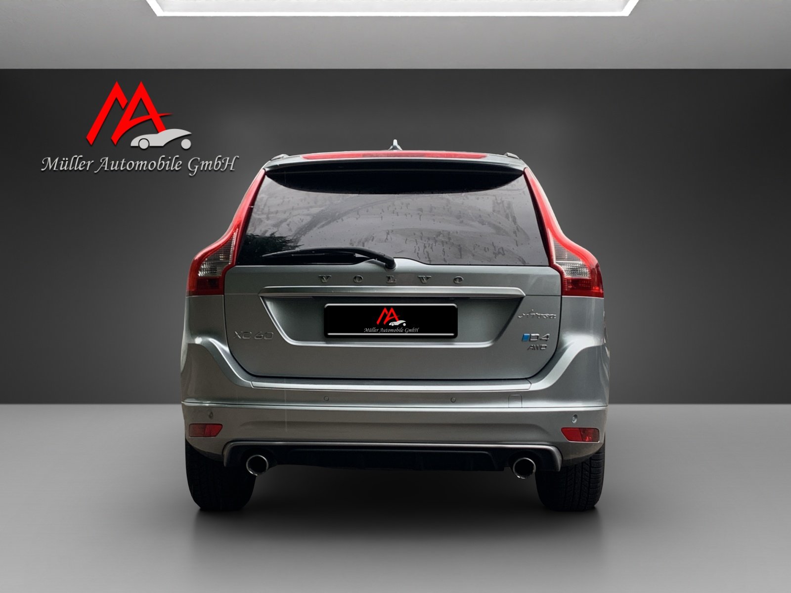 VOLVO XC60 D4 AWD Summum R-Design Geartronic, Diesel, Occasion / Gebraucht, Automatik - 7