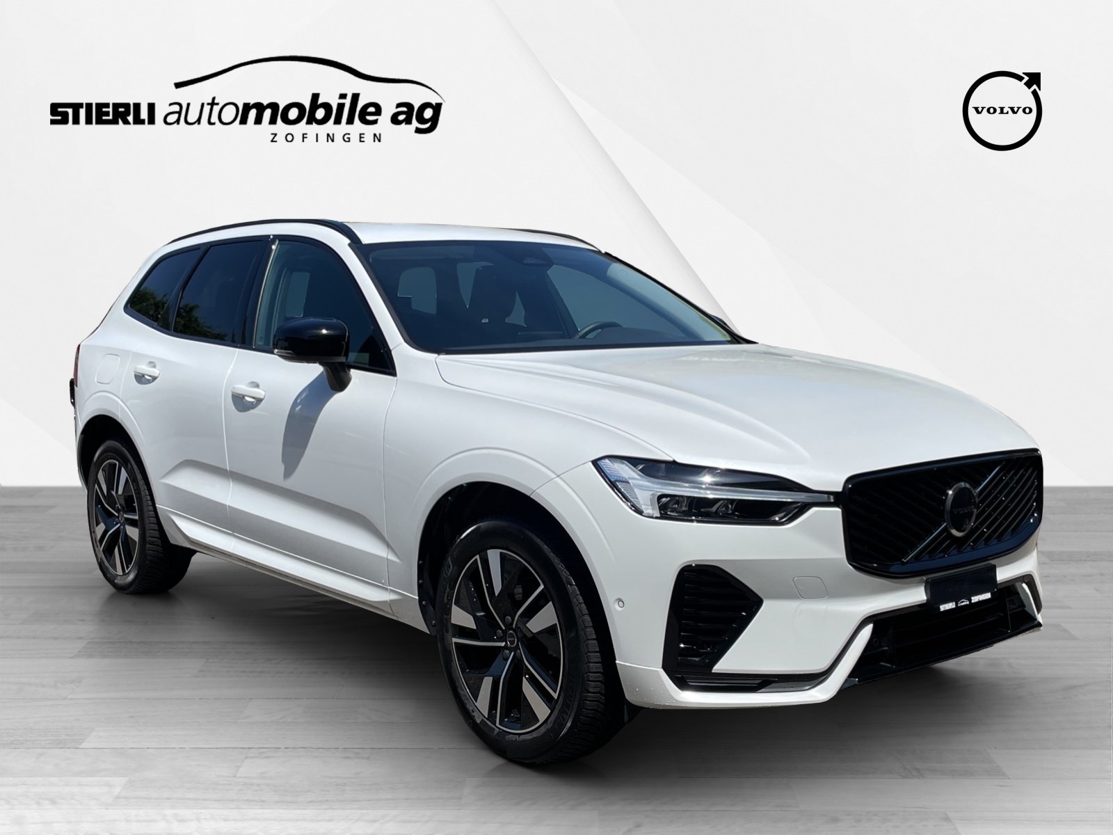 VOLVO XC60 2.0 B5 MH Plus Dark AWD, Mild-Hybrid Petrol/Electric, Second hand / Used, Automatic - 3