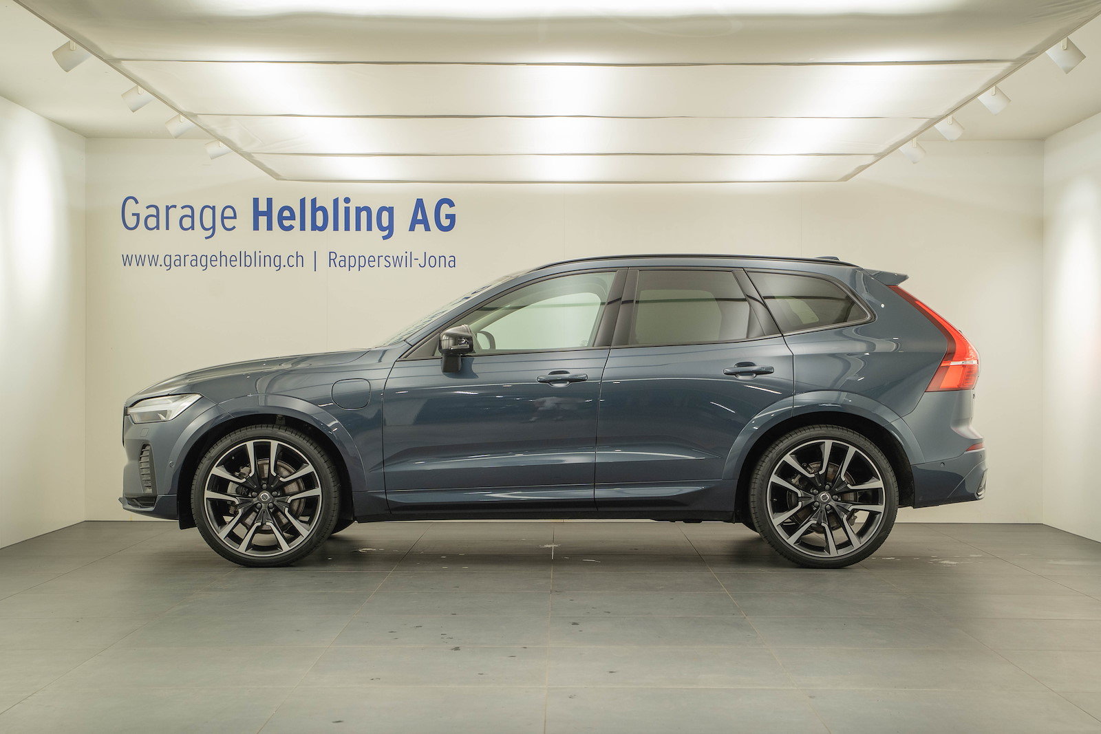 VOLVO XC60 2.0 T8 TE XCLUSIVE Ultra Dark eAWD, Hybride Rechargeable Essence/Électricité, Occasion / Utilisé, Automatique - 3