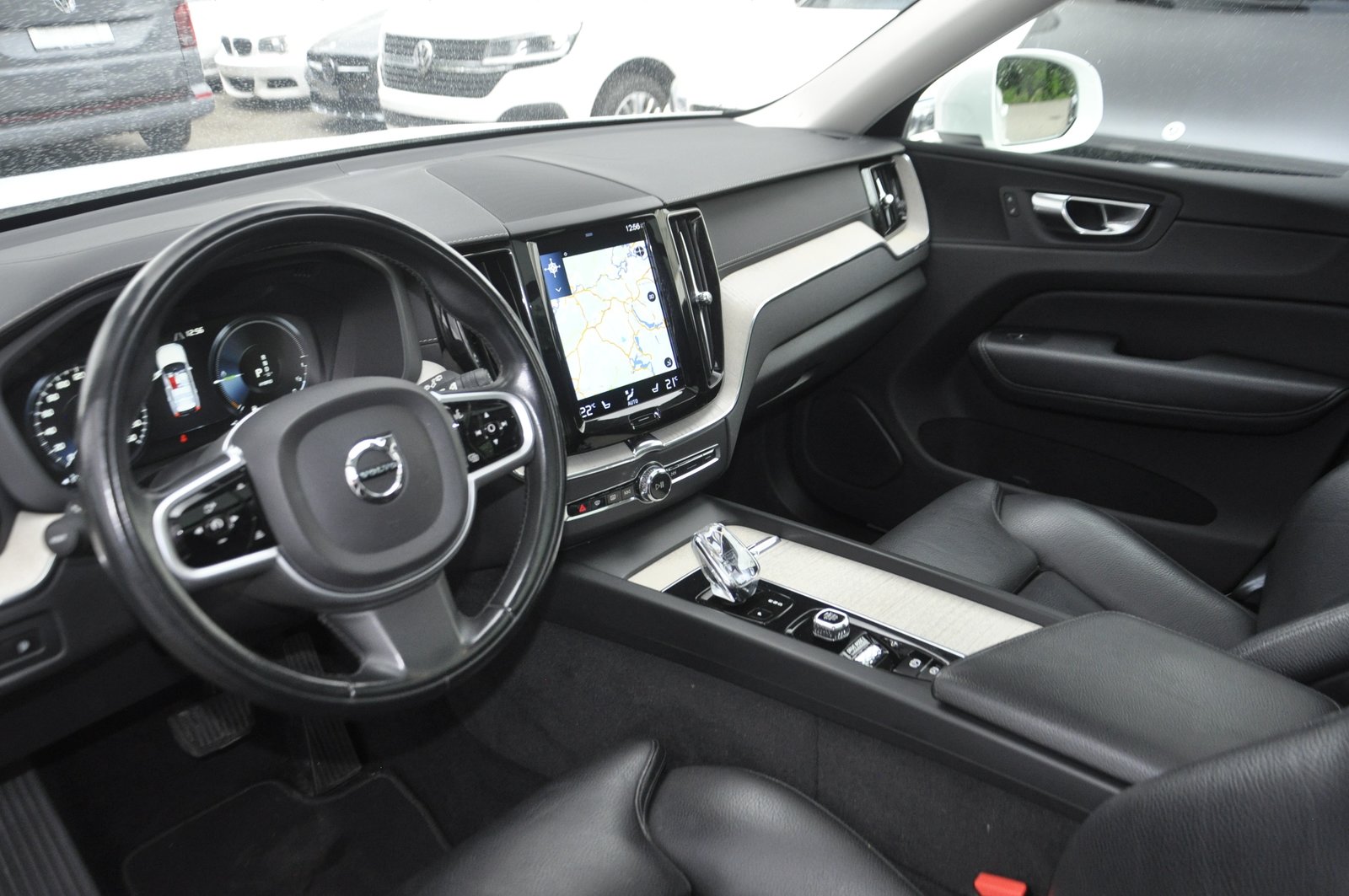 VOLVO XC60 T6 eAWD Inscription Geartronic, Plug-in-Hybrid Petrol/Electric, Second hand / Used, Automatic - 4
