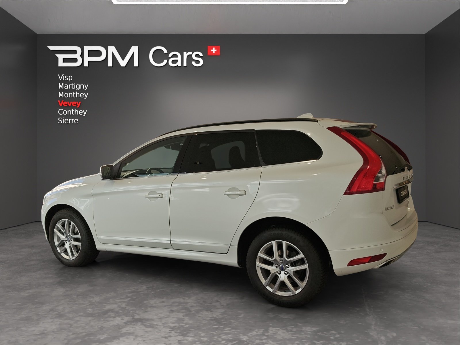 VOLVO XC60 D4 AWD Momentum Geartronic, Diesel, Occasion / Utilisé, Automatique - 3