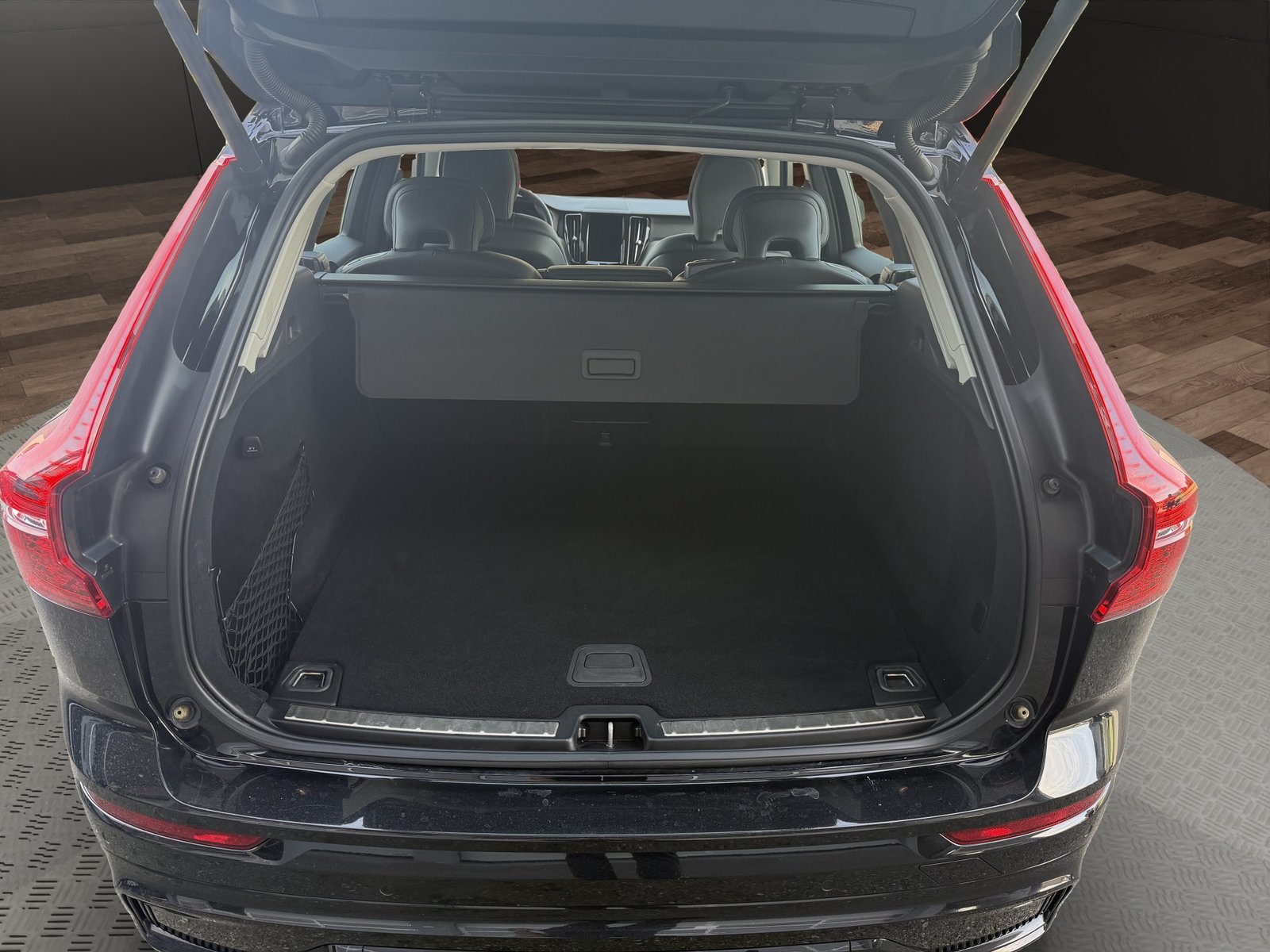 VOLVO XC60 B4 Diesel Mild Hybrid AWD Plus Dark Geartronic, Mild-Hybrid Diesel/Elektro, Occasion / Gebraucht, Automatik - 6