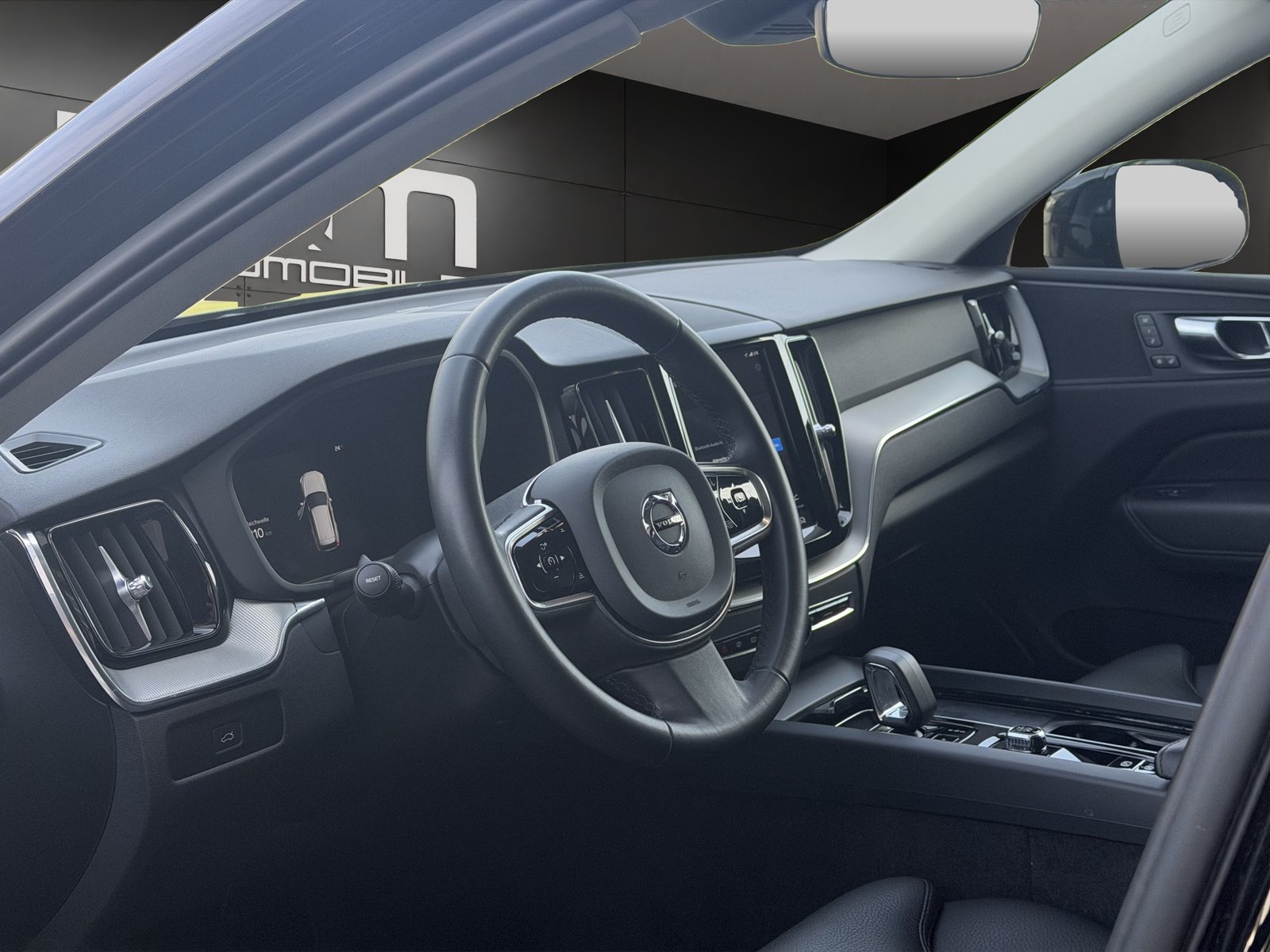VOLVO XC60 B4 Diesel Mild Hybrid AWD Plus Dark Geartronic, Mild-Hybrid Diesel/Elektro, Occasion / Gebraucht, Automatik - 7