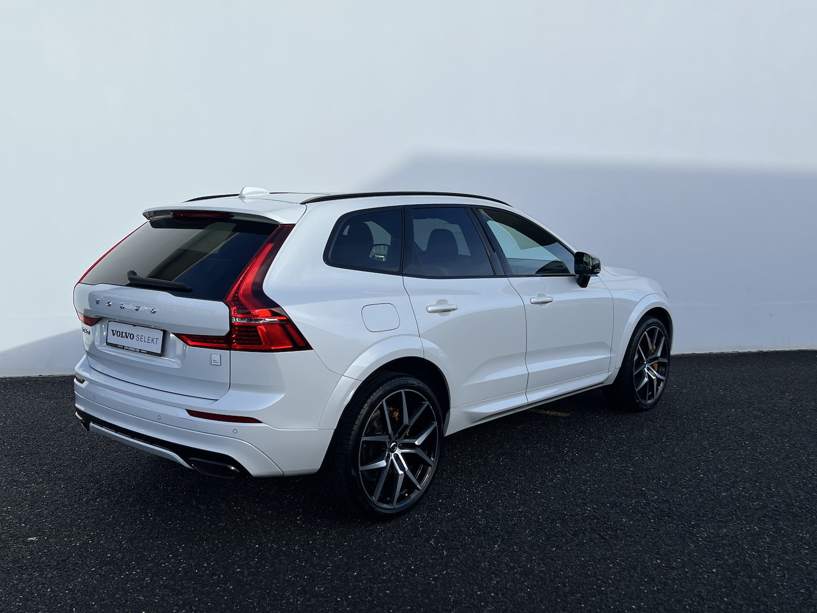 VOLVO XC60 2.0 T8 TE Polestar eAWD, Plug-in-Hybrid Petrol/Electric, Second hand / Used, Automatic - 4