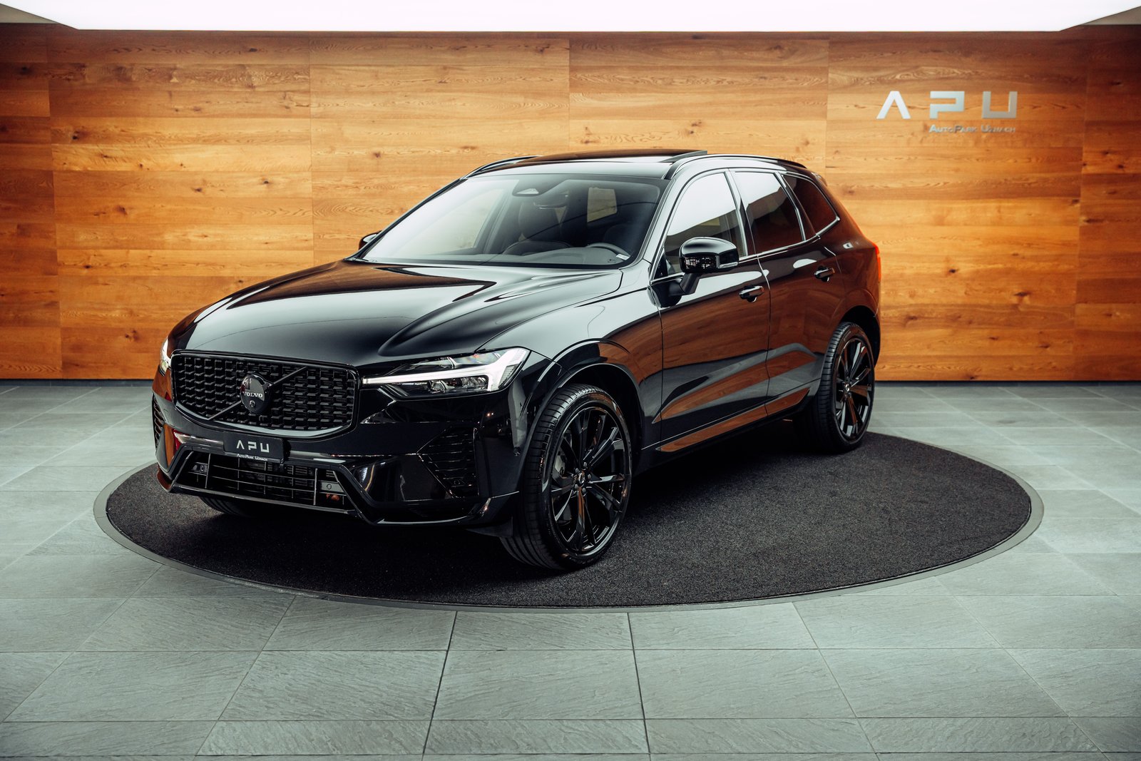 VOLVO XC60 B5 Benzin Mild Hybrid AWD Ultra Dark Geartronic, Hybride Leggero Benzina/Elettrica, Occasioni / Usate, Automatico - 4