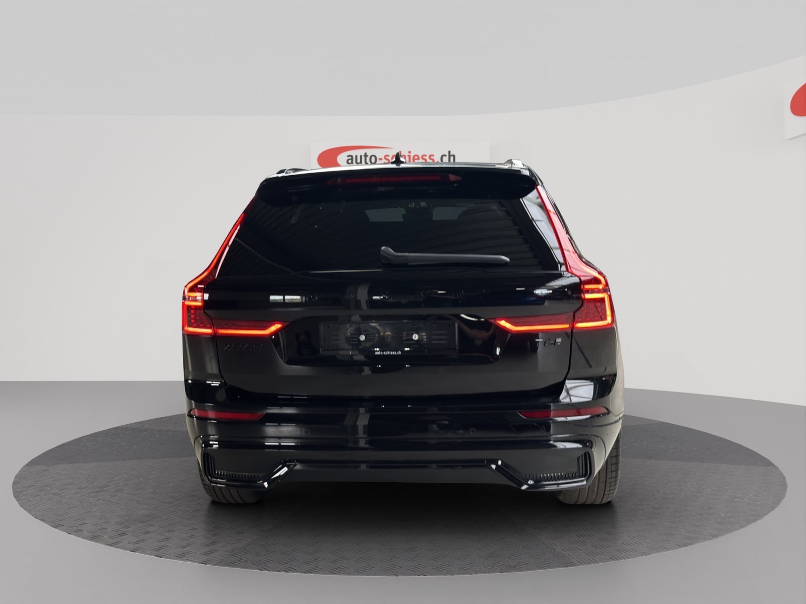VOLVO XC60 T6 eAWD PluginHybrid Black Edition Plus Geartroni, Plug-in-Hybrid Benzina/Elettrica, Occasioni / Usate, Automatico - 4