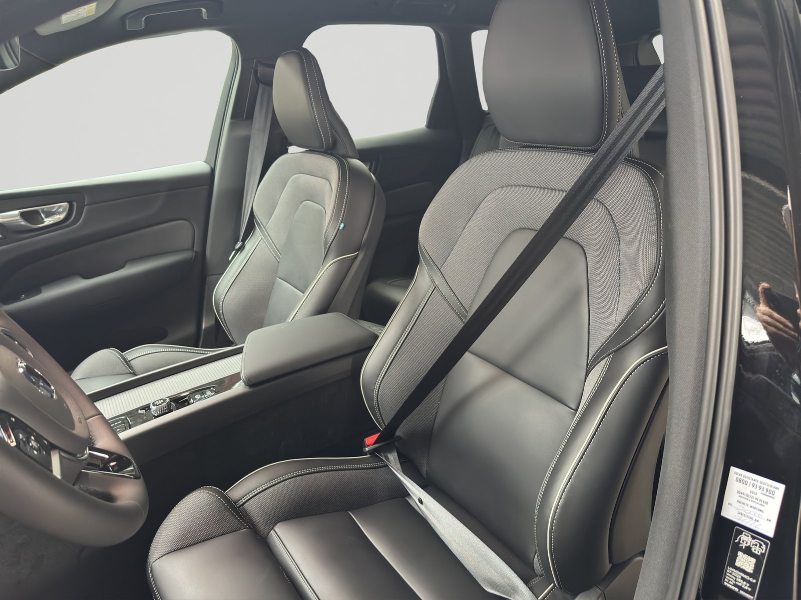 VOLVO XC60 T6 eAWD PluginHybrid Black Edition Plus Geartroni, Plug-in-Hybrid Benzina/Elettrica, Occasioni / Usate, Automatico - 6