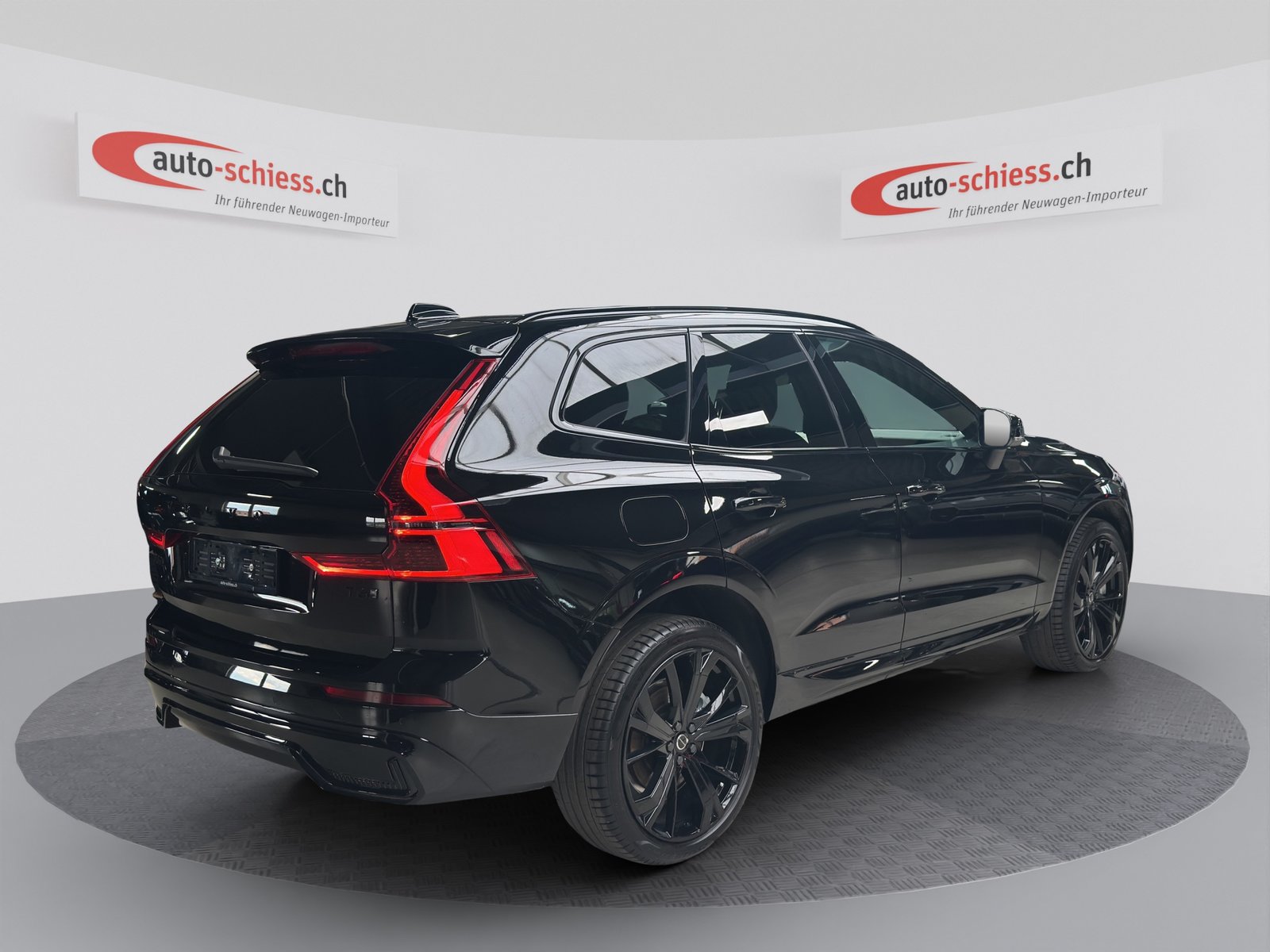 VOLVO XC60 T6 eAWD PluginHybrid Black Edition Plus Geartroni, Plug-in-Hybrid Benzina/Elettrica, Occasioni / Usate, Automatico - 5