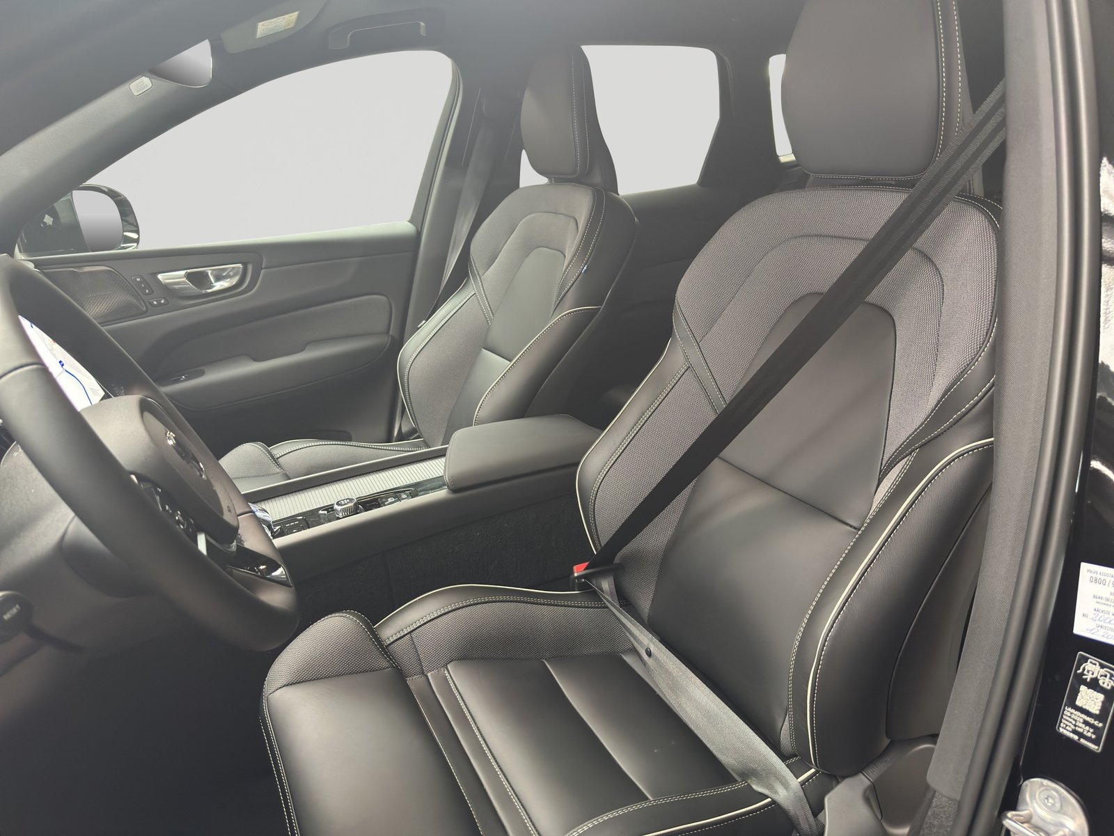 VOLVO XC60 T6 eAWD PluginHybrid Black Edition Plus Geartroni, Plug-in-Hybrid Benzina/Elettrica, Occasioni / Usate, Automatico - 6