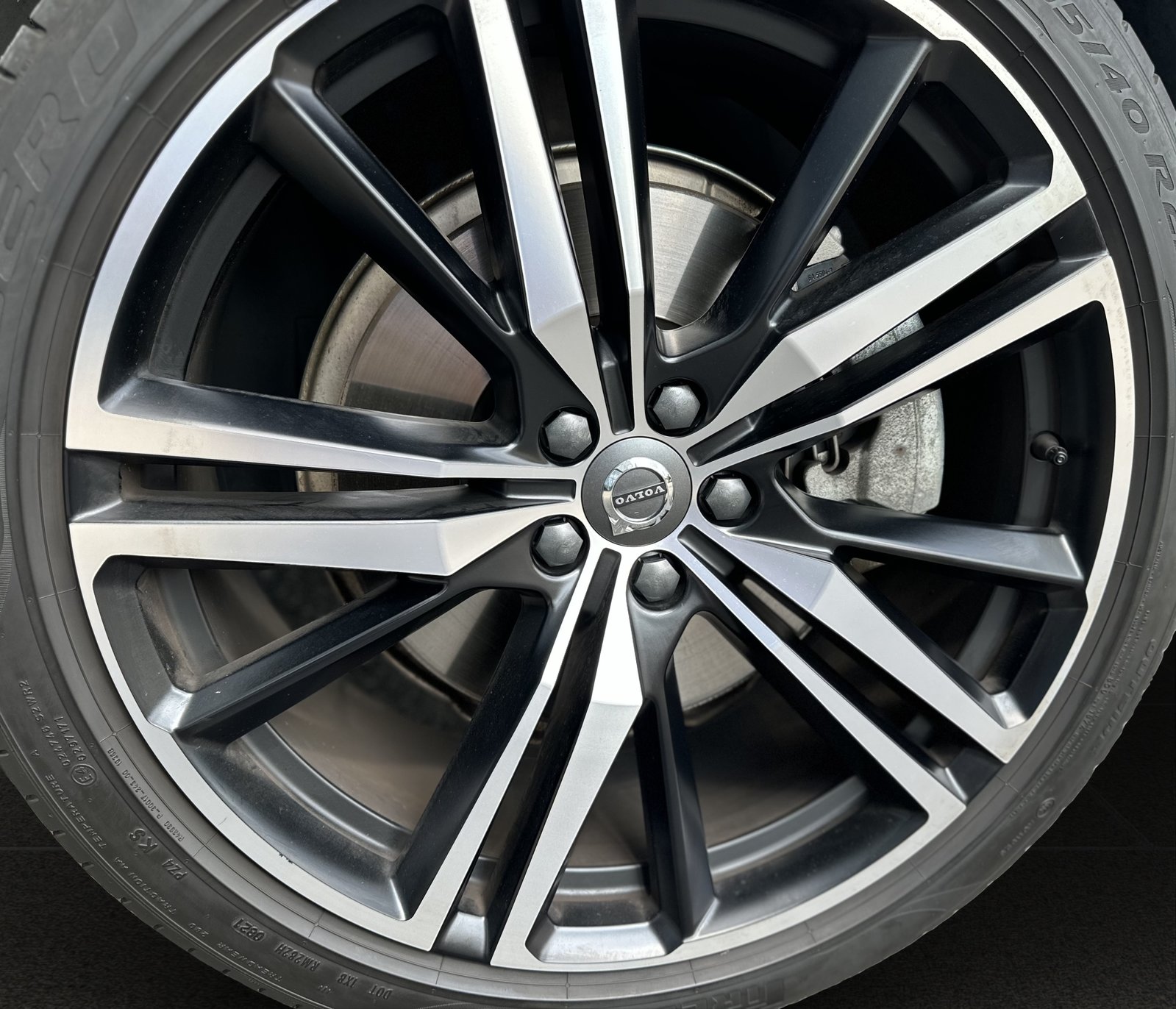 VOLVO XC60 T6 eAWD R-Design Geartronic, Plug-in-Hybrid Petrol/Electric, Second hand / Used, Automatic - 7
