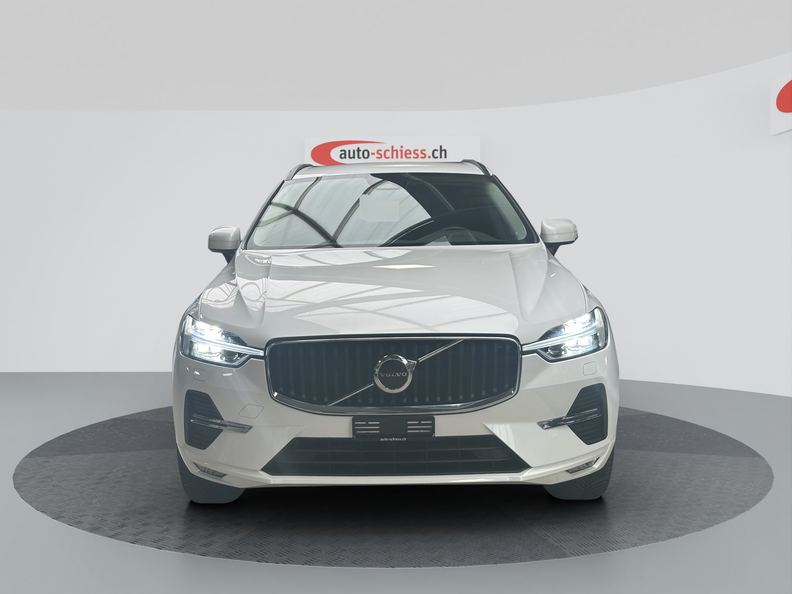 VOLVO XC60 B5 Benzin Mild Hybrid AWD Core Geartronic, Mild-Hybrid Petrol/Electric, Second hand / Used, Automatic - 2