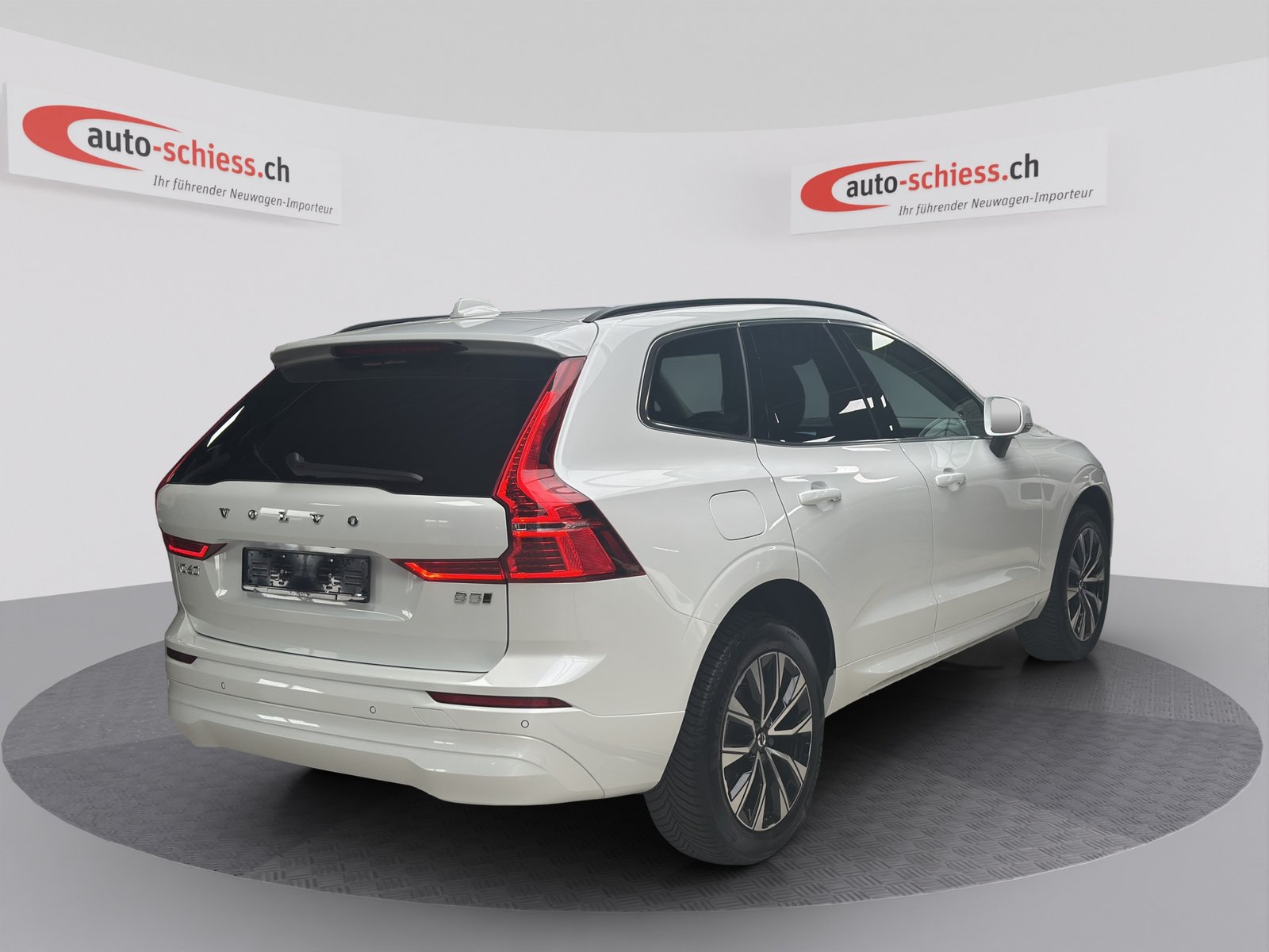 VOLVO XC60 B5 Benzin Mild Hybrid AWD Core Geartronic, Mild-Hybrid Petrol/Electric, Second hand / Used, Automatic - 5