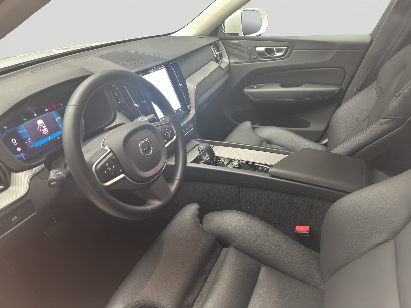 VOLVO XC60 B5 Benzin Mild Hybrid AWD Core Geartronic, Mild-Hybrid Petrol/Electric, Second hand / Used, Automatic - 7