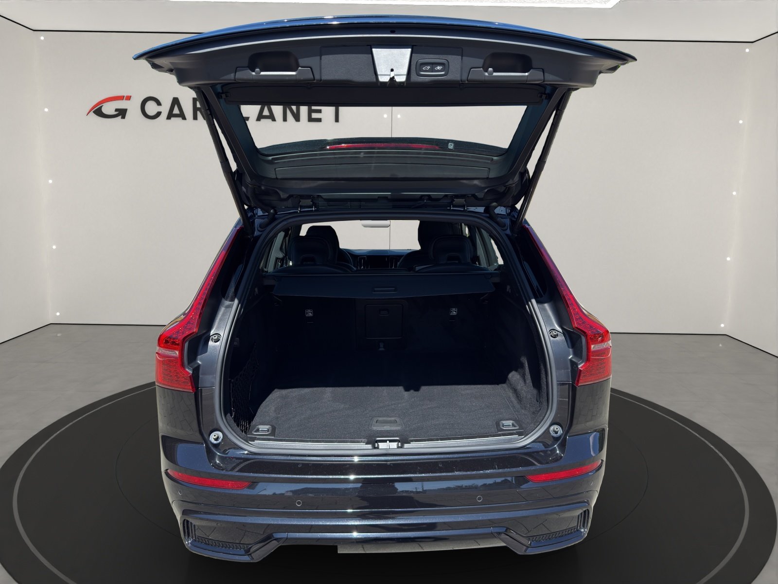 VOLVO XC60 2.0 B5 MH R-Design AWD, Mild-Hybrid Diesel/Elektro, Occasion / Gebraucht, Automatik - 6