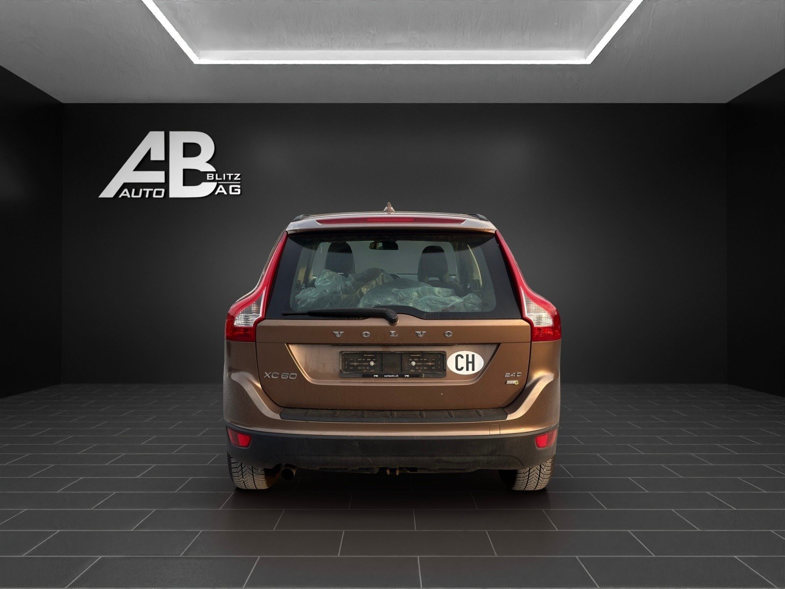 VOLVO XC60 2.4D Momentum, Diesel, Occasion / Utilisé, Manuelle - 4