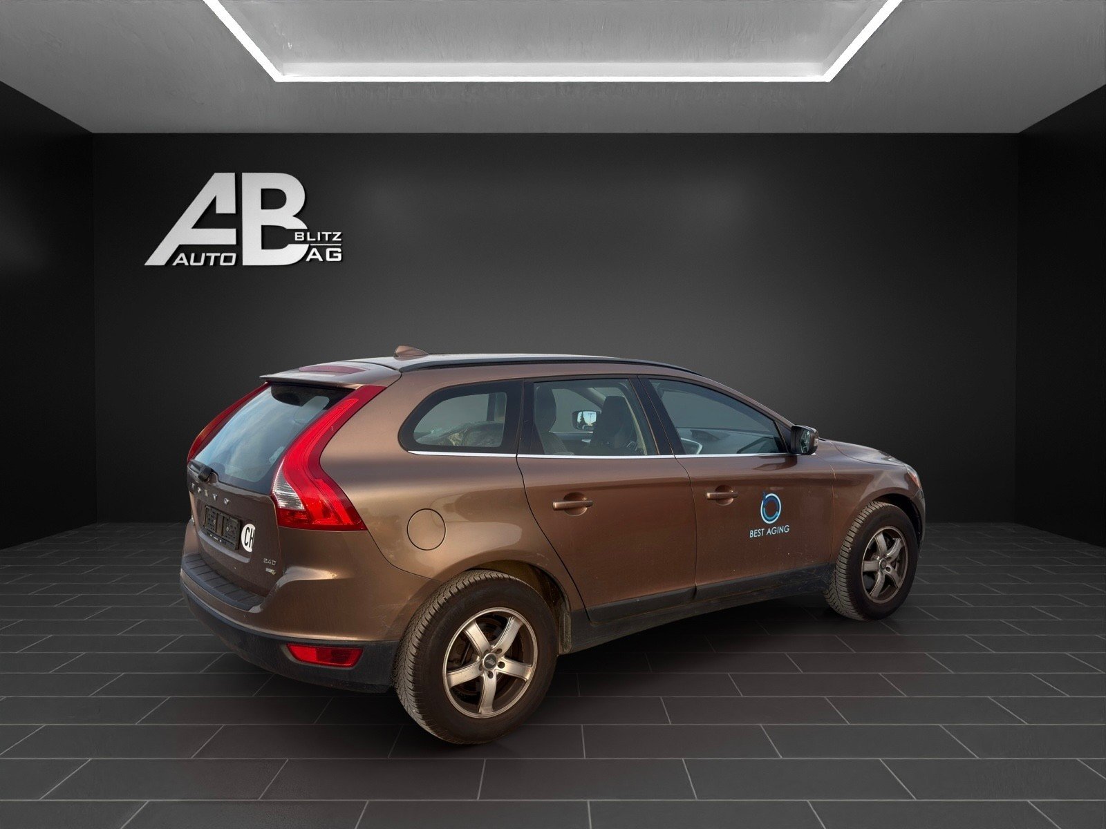 VOLVO XC60 2.4D Momentum, Diesel, Occasion / Utilisé, Manuelle - 5