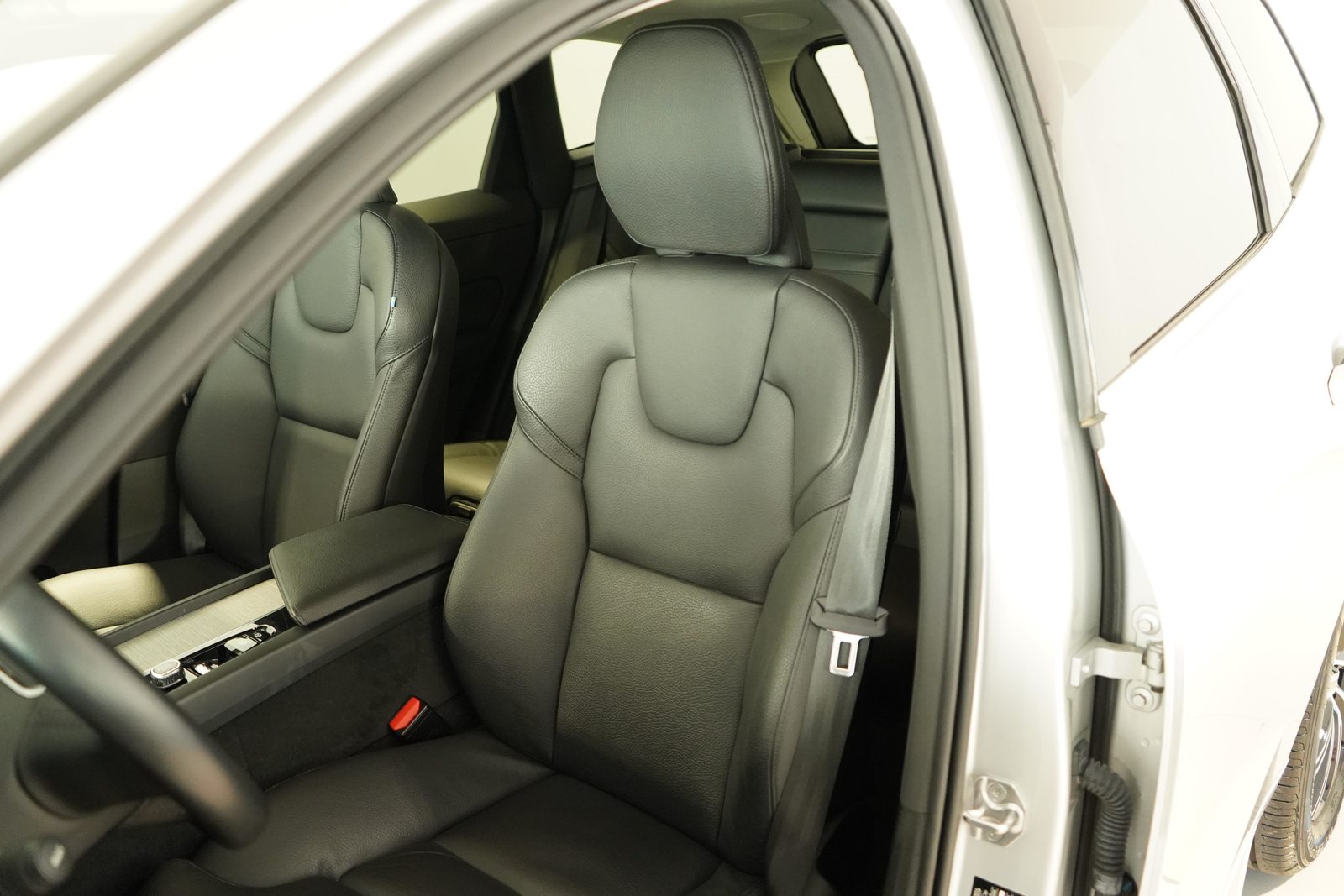 VOLVO XC60 2.0 T6 TE Inscription eAWD, Hybride Rechargeable Essence/Électricité, Occasion / Utilisé, Automatique - 6