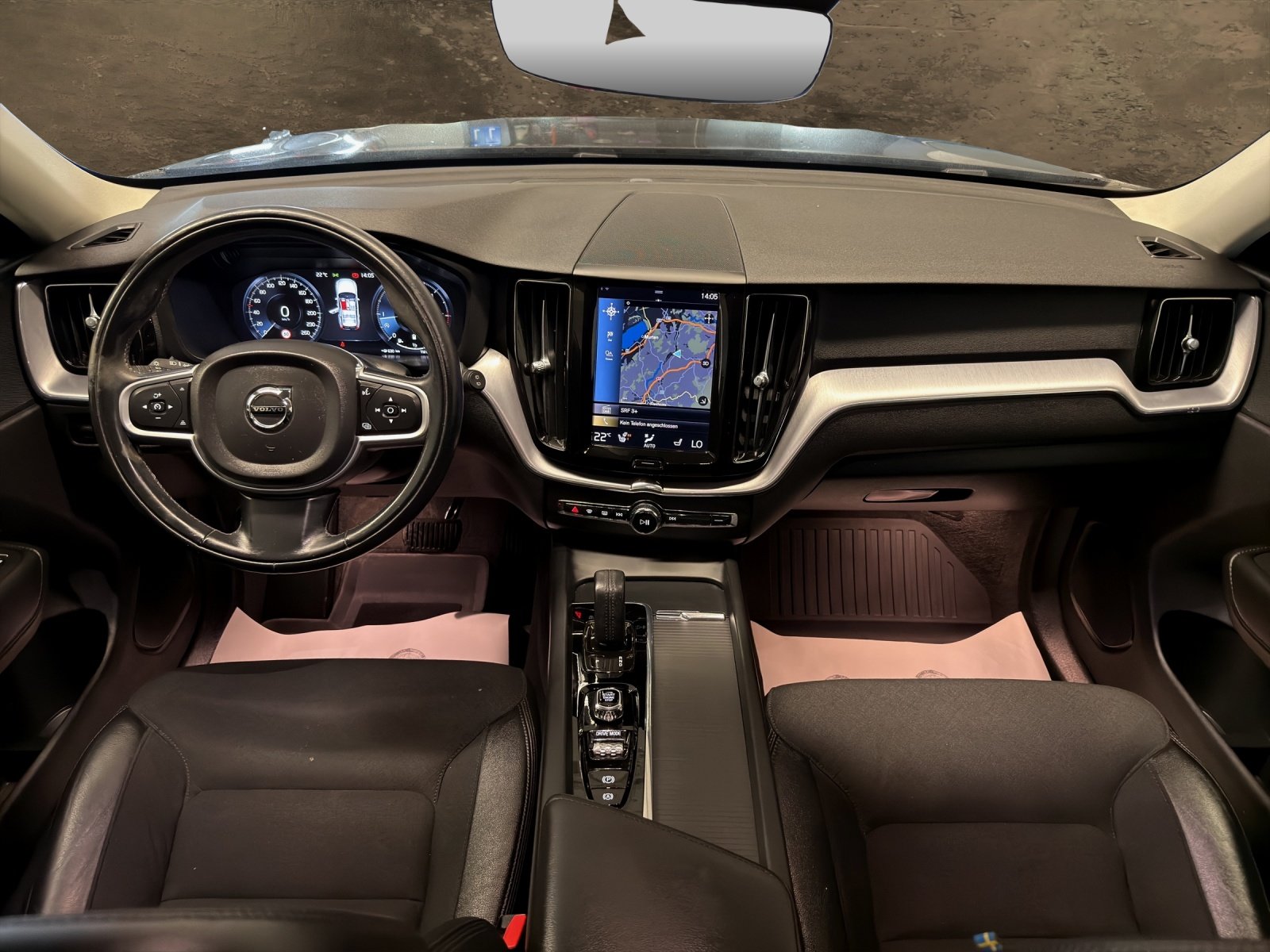 VOLVO XC60 B4 Diesel Mild Hybrid AWD Momentum Geartronic, Mild-Hybrid Diesel/Electric, Second hand / Used, Automatic - 4
