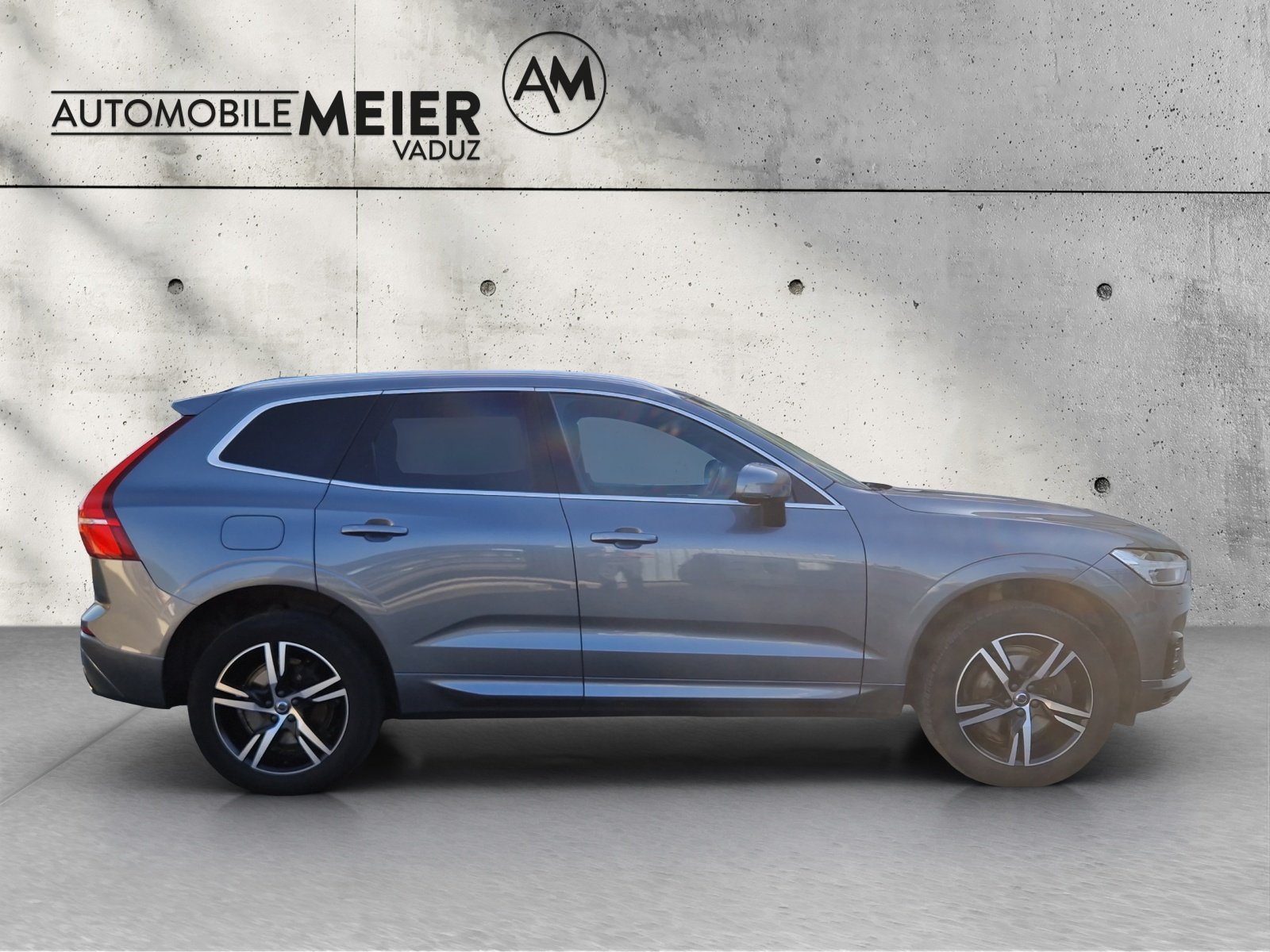 VOLVO XC60 2.0 T8 TE R-Design AWD, Hybride Rechargeable Essence/Électricité, Occasion / Utilisé, Automatique - 2