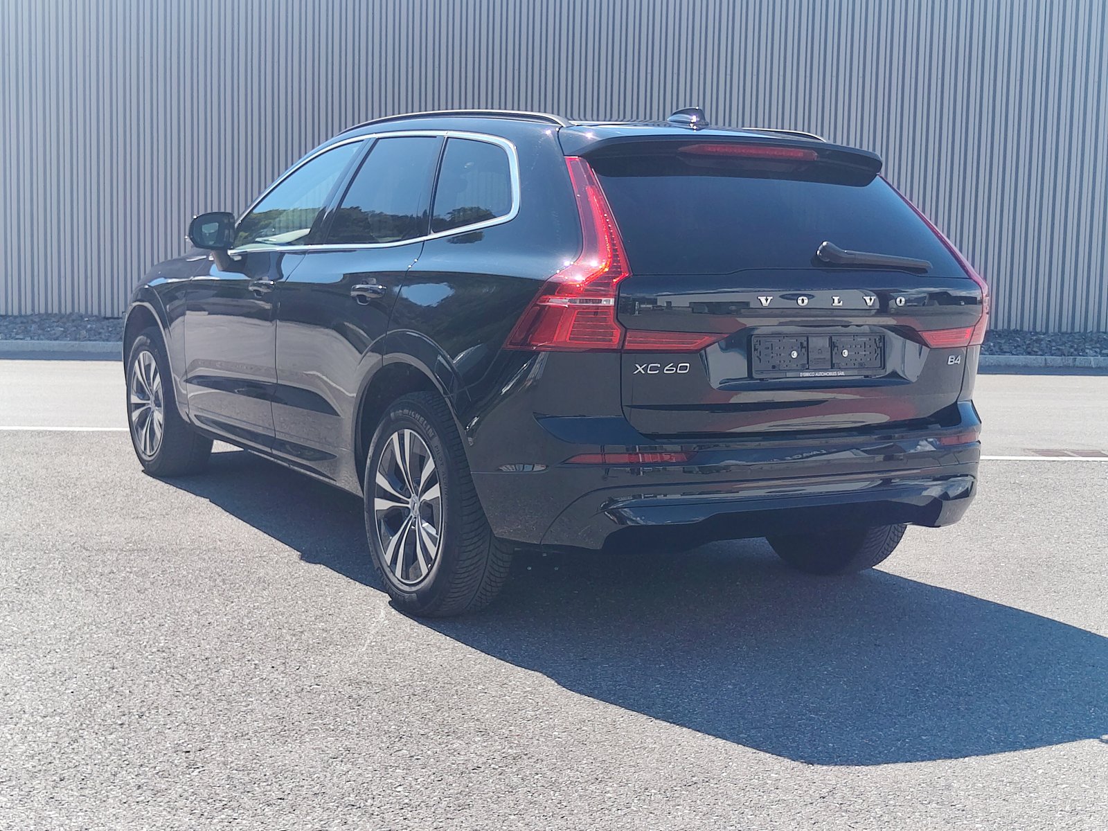 VOLVO XC60 B4 Benzin Mild Hybrid Momentum Geartronic, Hybride Leggero Benzina/Elettrica, Occasioni / Usate, Automatico - 3