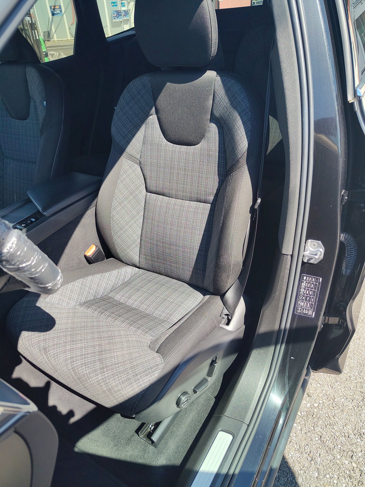 VOLVO XC60 B4 Benzin Mild Hybrid Momentum Geartronic, Hybride Leggero Benzina/Elettrica, Occasioni / Usate, Automatico - 5