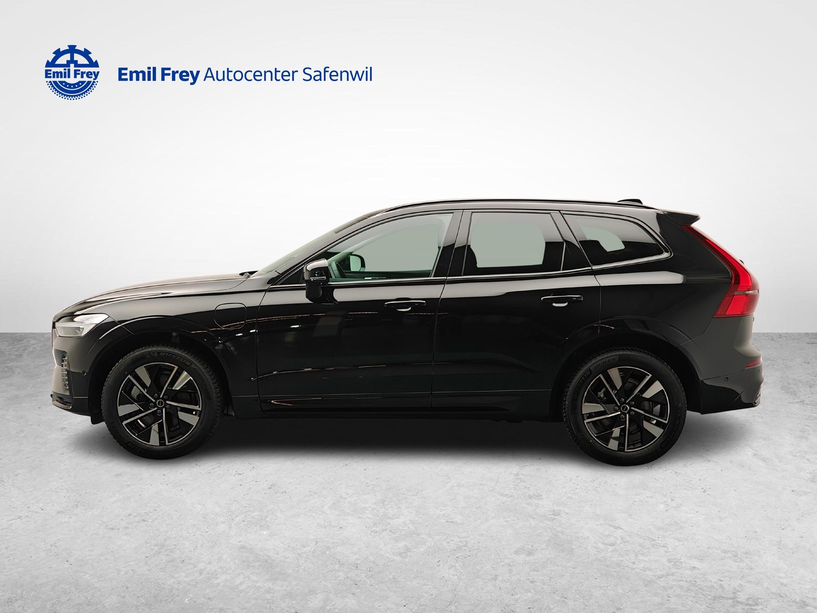 VOLVO XC60 2.0 T6 TE Plus Dark eAWD, Hybride Rechargeable Essence/Électricité, Occasion / Utilisé, Automatique - 2