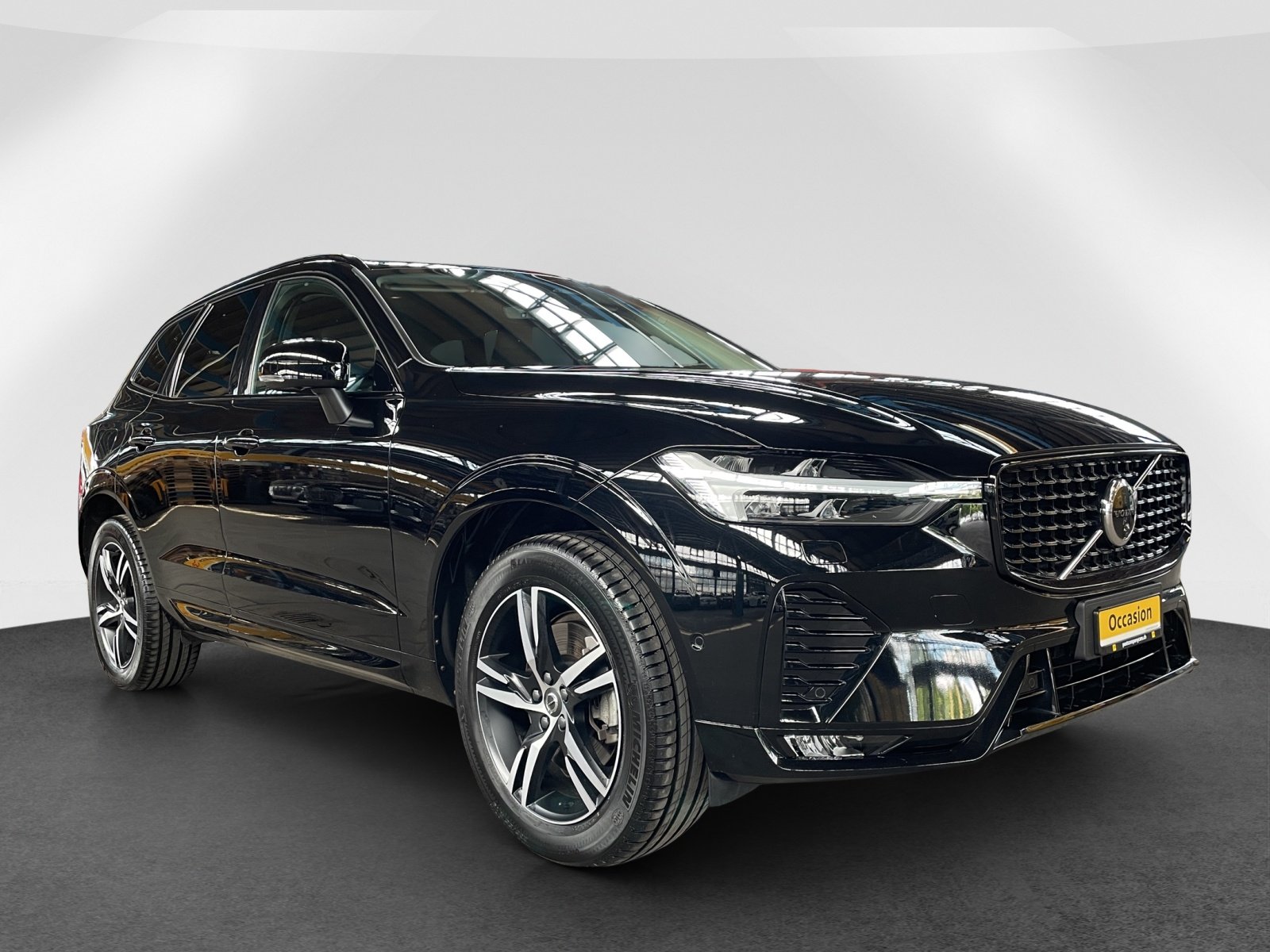 VOLVO XC60 2.0 B4 MH Plus Dark AWD