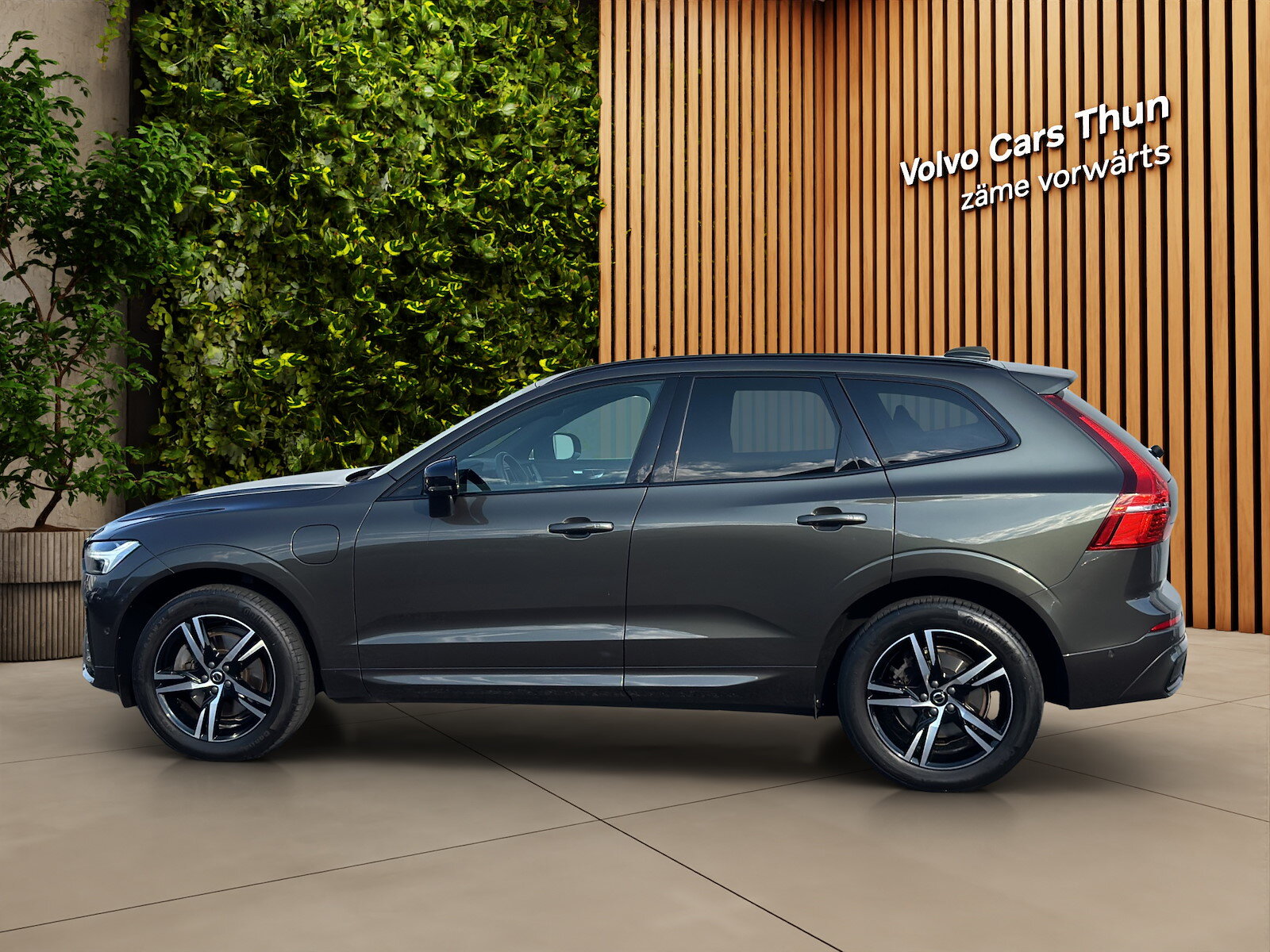 VOLVO XC60 2.0 T8 TE R-Design eAWD, Plug-in-Hybrid Petrol/Electric, Second hand / Used, Automatic - 5