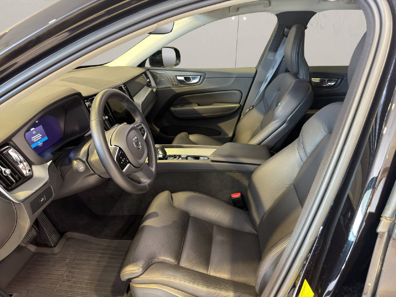 VOLVO XC60 2.0 B5 MH Ultimate Dark AWD, Hybride Léger Essence/Électricité, Occasion / Utilisé, Automatique - 5