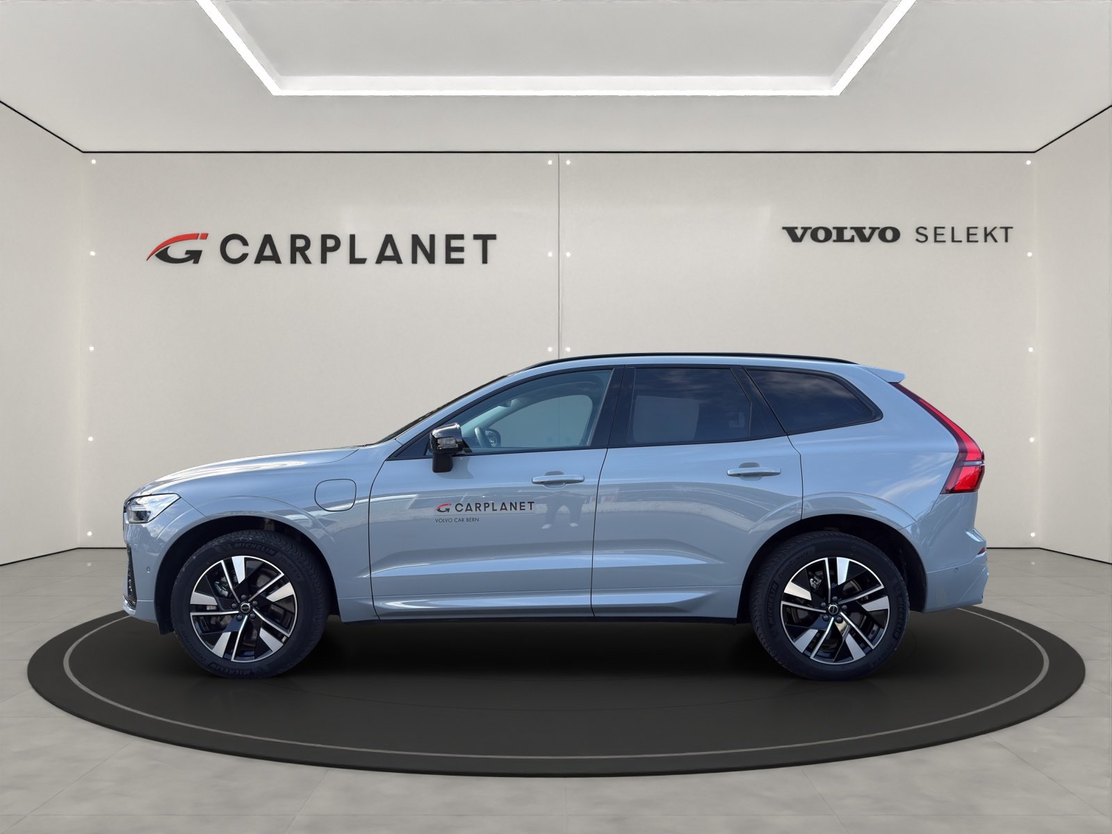 VOLVO XC60 2.0 T6 TE Plus Dark eAWD, Hybride Rechargeable Essence/Électricité, Occasion / Utilisé, Automatique - 2