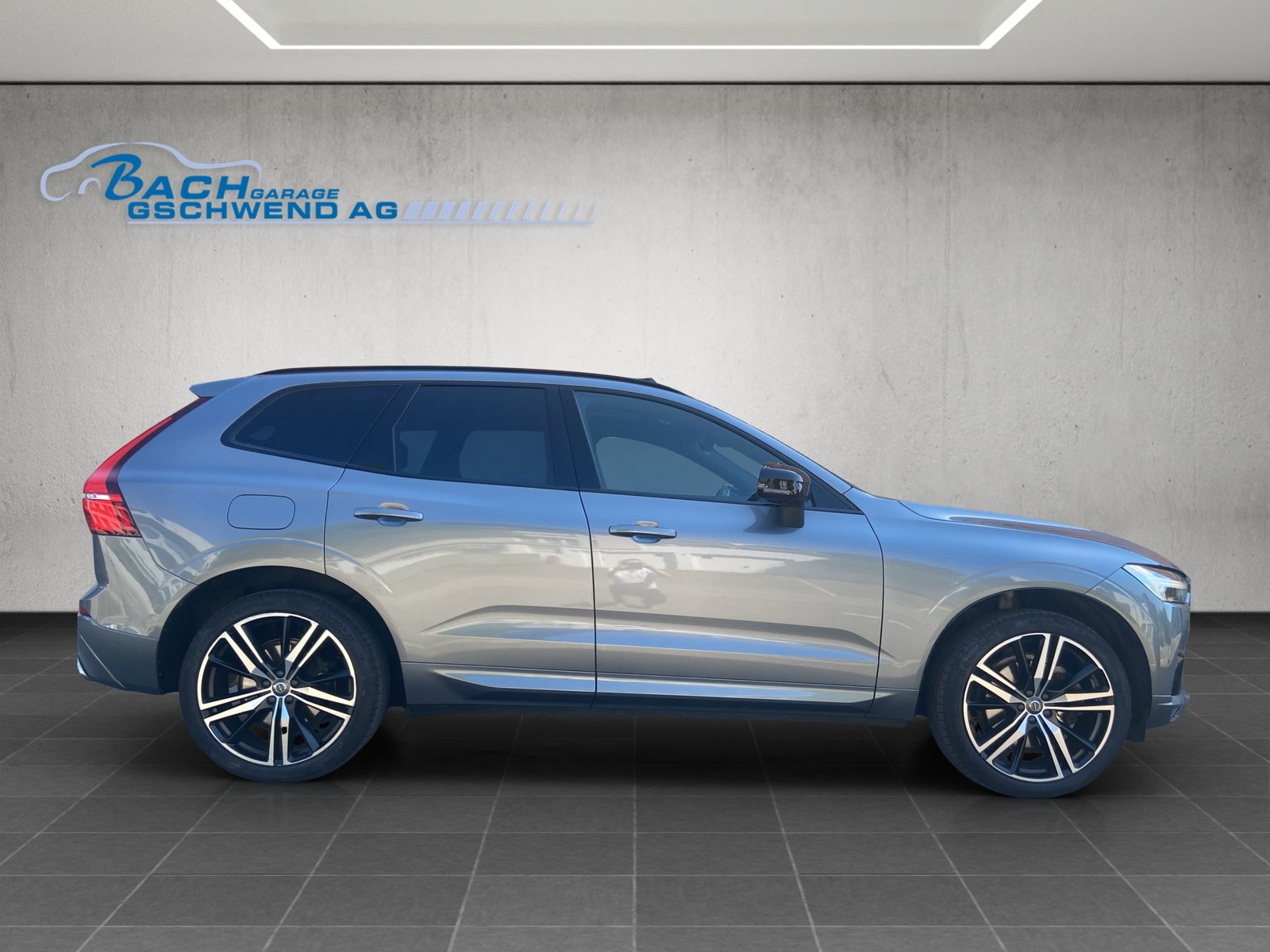 VOLVO XC60 B5 Benzin Mild Hybrid AWD R-Design Geartronic, Mild-Hybrid Benzin/Elektro, Occasion / Gebraucht, Automatik - 3