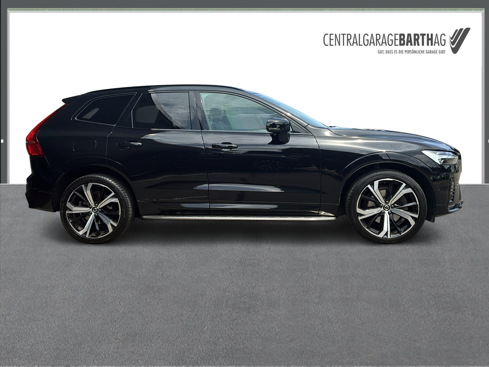 VOLVO XC60 2.0 B5 MH R-Design AWD, Mild-Hybrid Benzin/Elektro, Occasion / Gebraucht, Automatik - 5