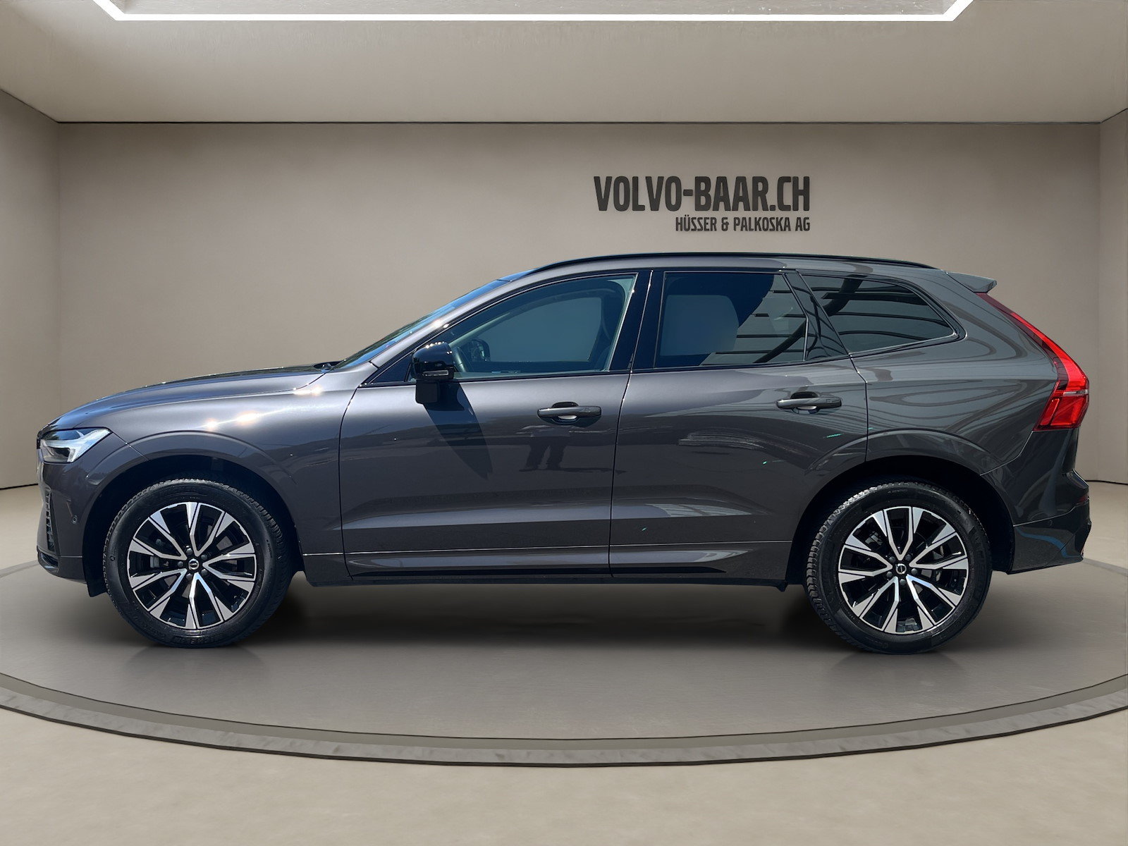 VOLVO XC60 2.0 B5 MH Plus Dark AWD, Hybride Leggero Benzina/Elettrica, Occasioni / Usate, Automatico - 2