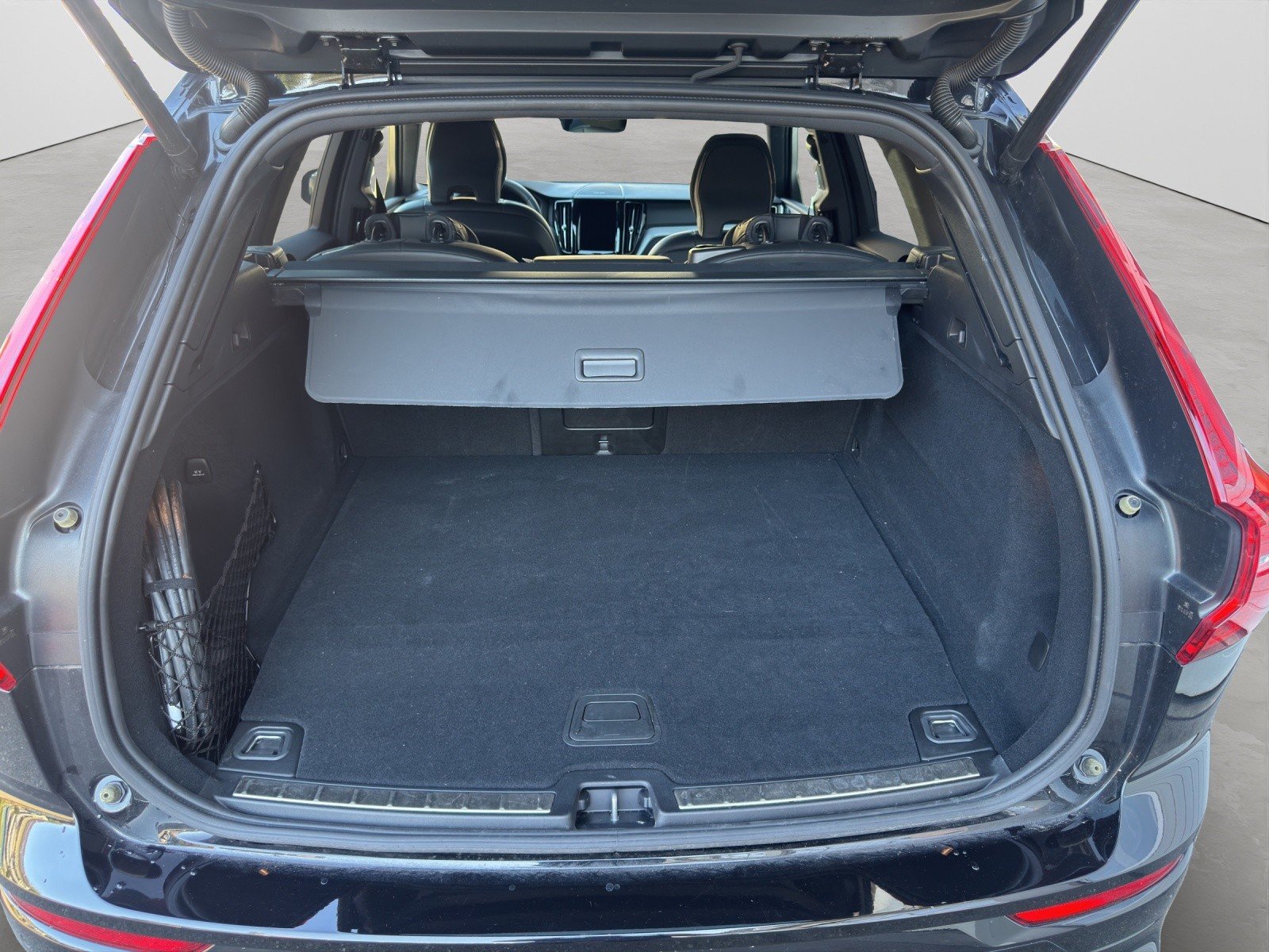 VOLVO XC60 2.0 T8 TE XCENTRIC Black Edition eAWD, Plug-in-Hybrid Petrol/Electric, Second hand / Used, Automatic - 6