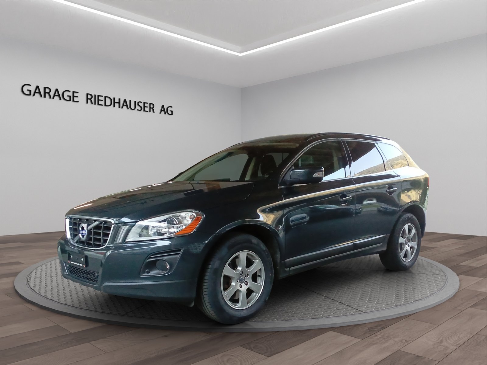 VOLVO XC60 4x4 Diesel 2.4 D Kinetic AWD, Diesel, Occasioni / Usate, Manuale - 2