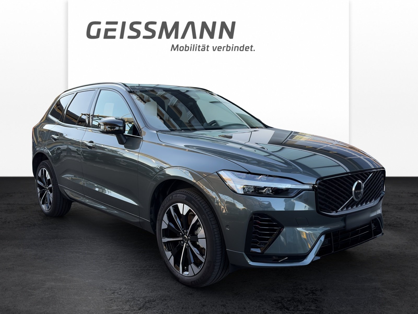 VOLVO XC60 2.0 T8 TE Ultra Dark eAWD, Plug-in-Hybrid Benzin/Elektro, Occasion / Gebraucht, Automatik - 2