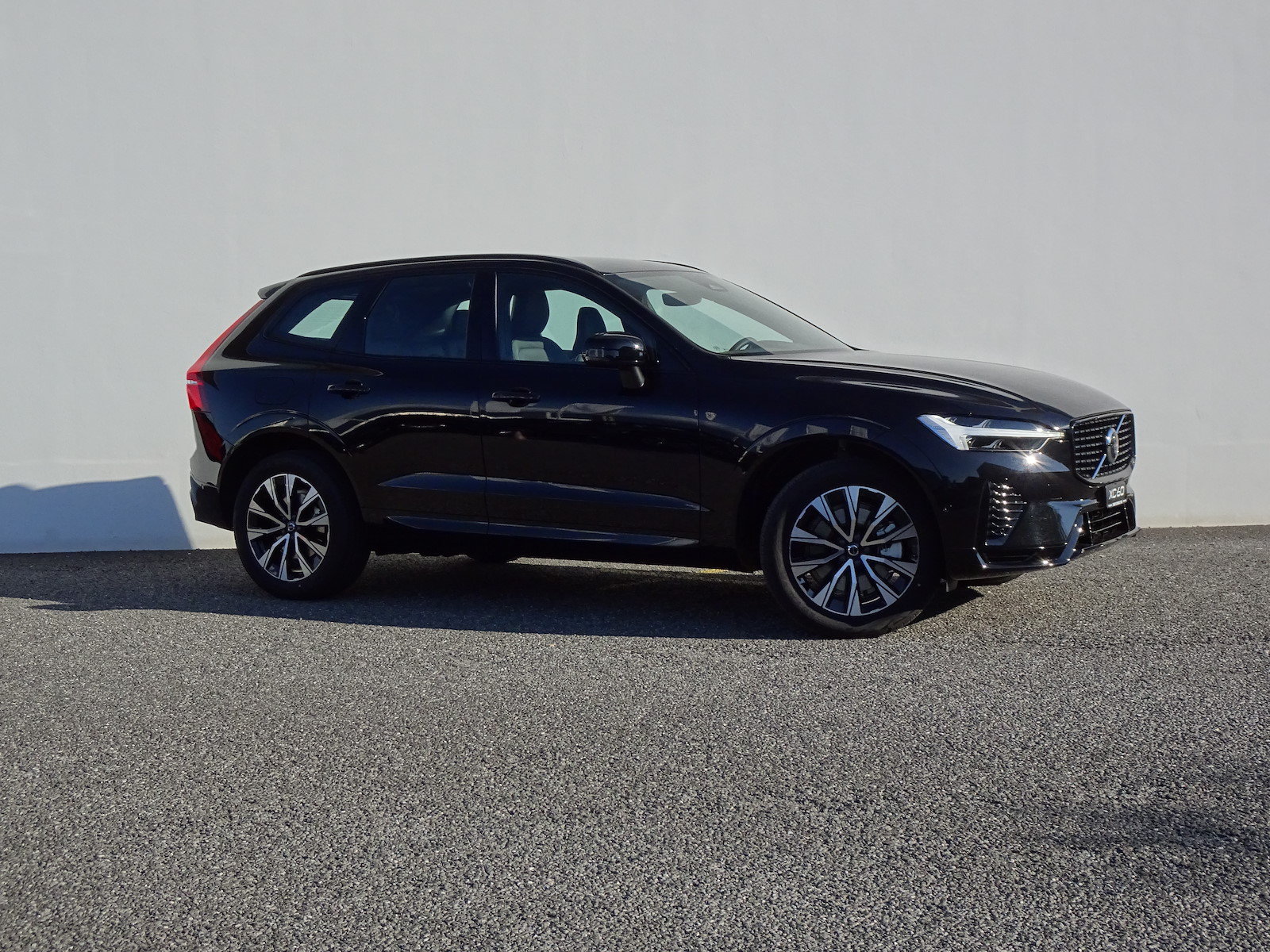 VOLVO XC60 2.0 B4 MH Plus Dark AWD, Mild-Hybrid Diesel/Elektro, Occasion / Gebraucht, Automatik - 2