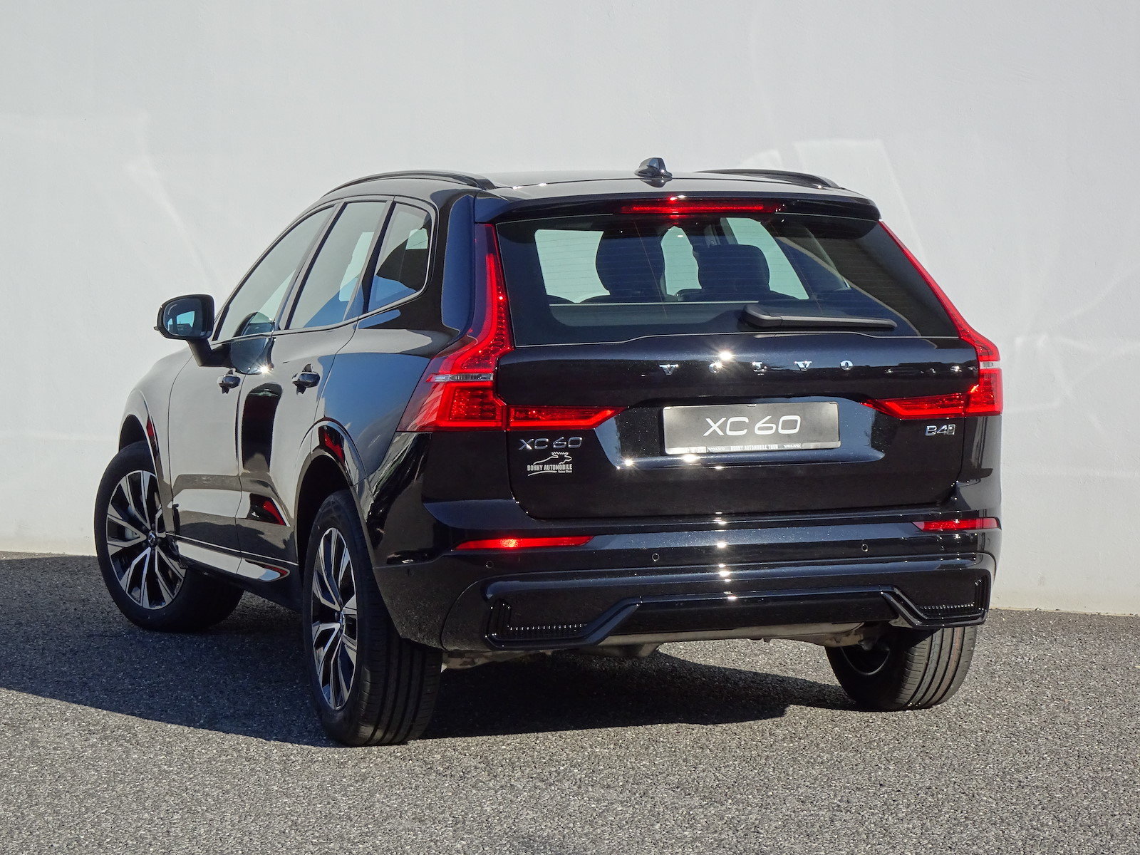 VOLVO XC60 2.0 B4 MH Plus Dark AWD, Mild-Hybrid Diesel/Elektro, Occasion / Gebraucht, Automatik - 4