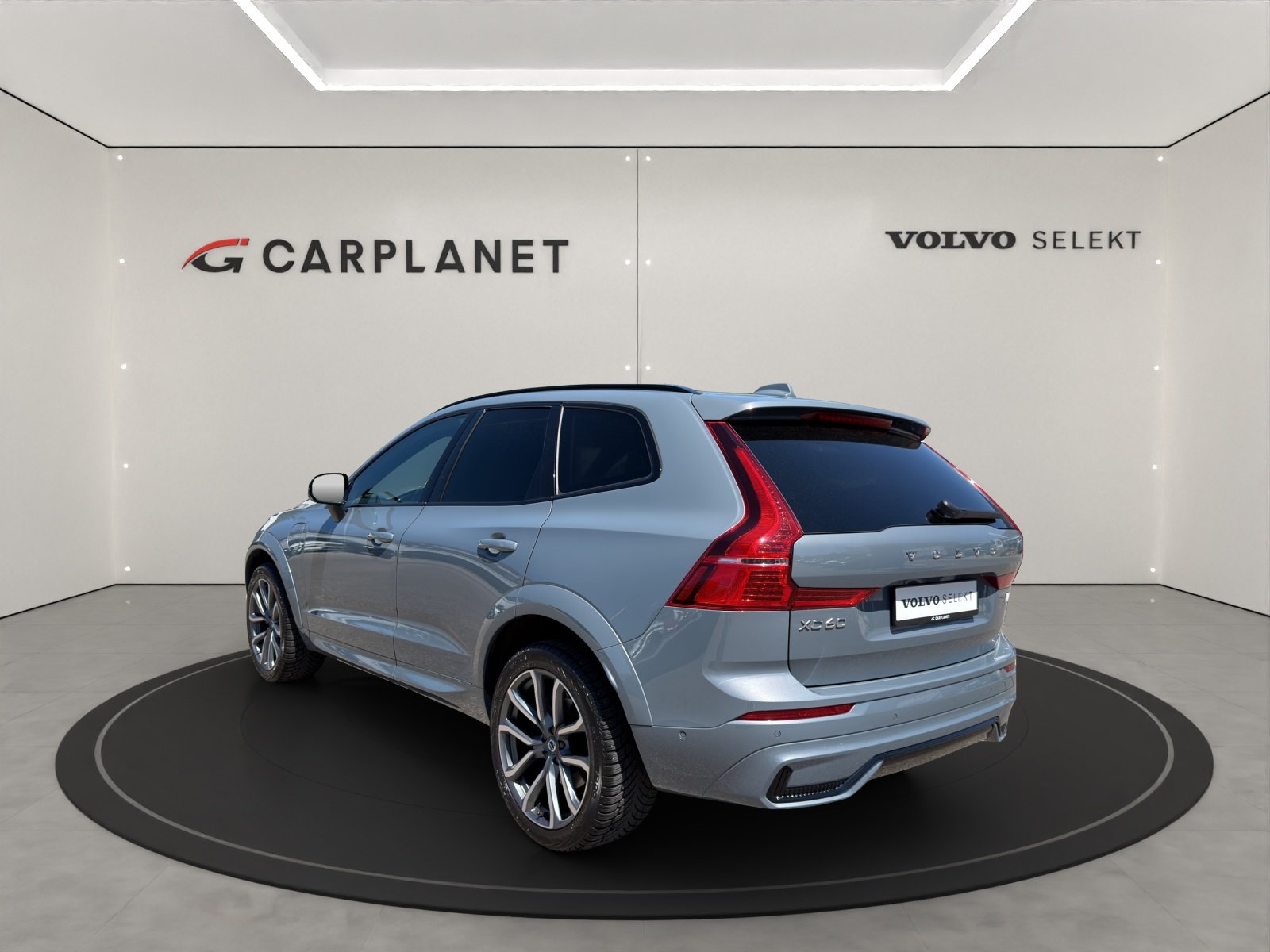 VOLVO XC60 2.0 T8 TE R-Design eAWD, Hybride Rechargeable Essence/Électricité, Occasion / Utilisé, Automatique - 2