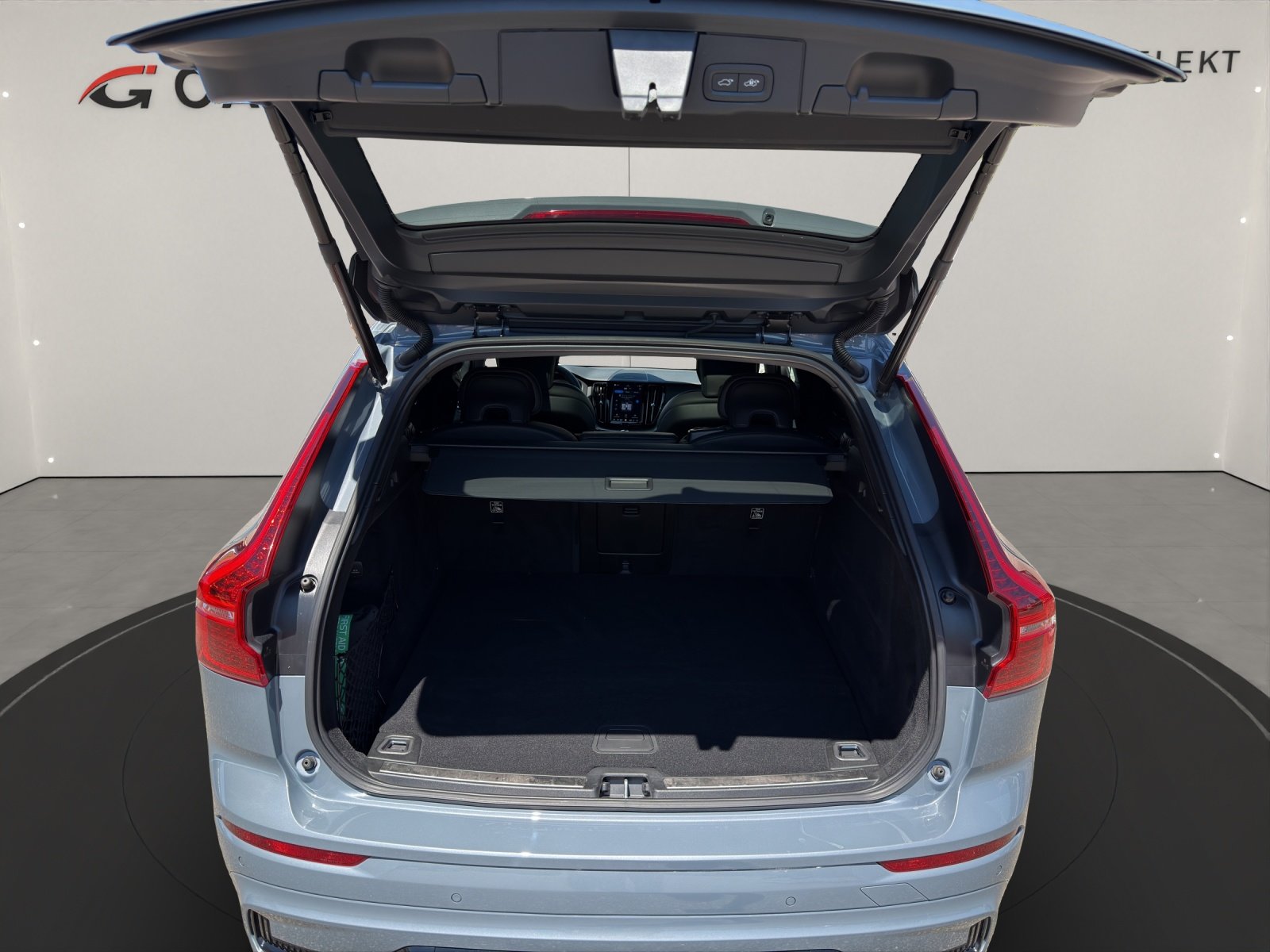 VOLVO XC60 2.0 T8 TE R-Design eAWD, Hybride Rechargeable Essence/Électricité, Occasion / Utilisé, Automatique - 6